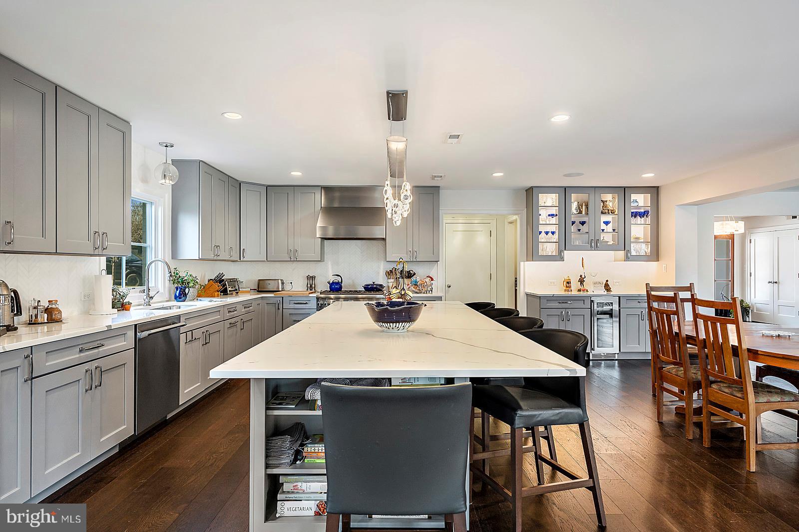 YORKTOWN - Residential