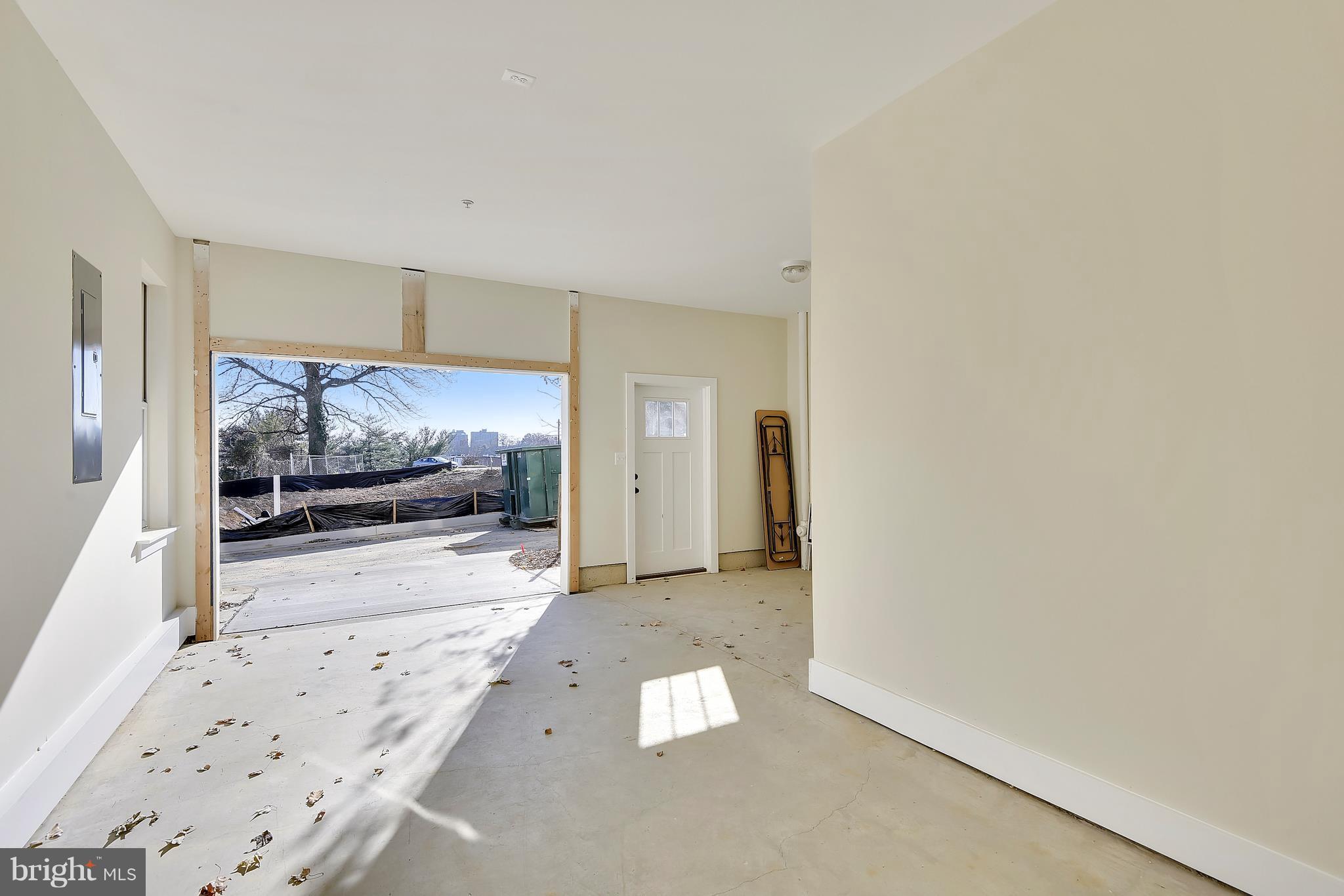 CRITTENTON HILL TOWNHOMES - Residential