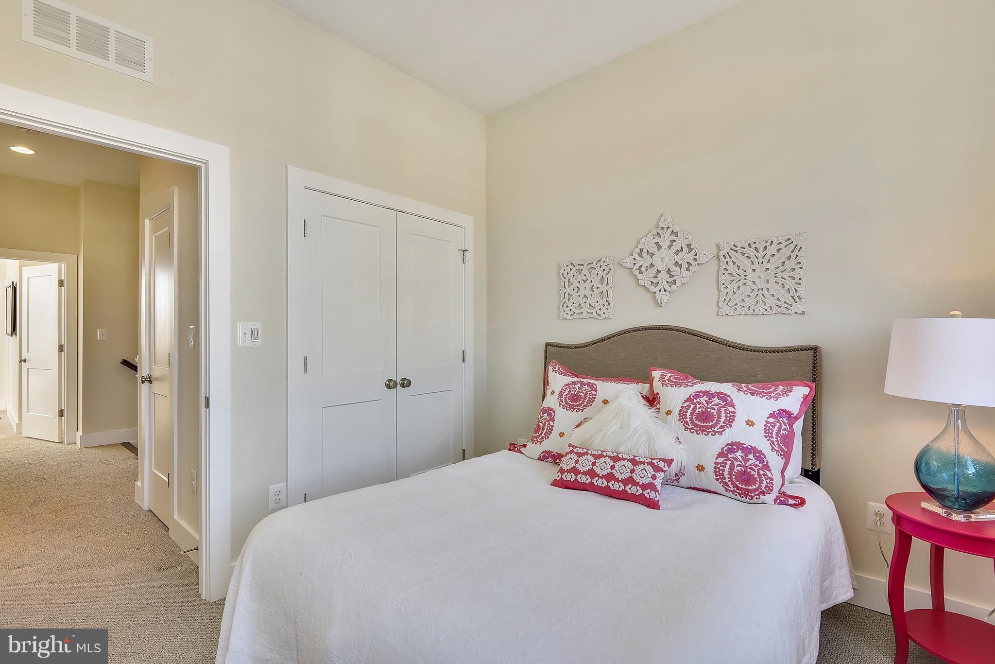 CRITTENTON HILL TOWNHOMES - Residential