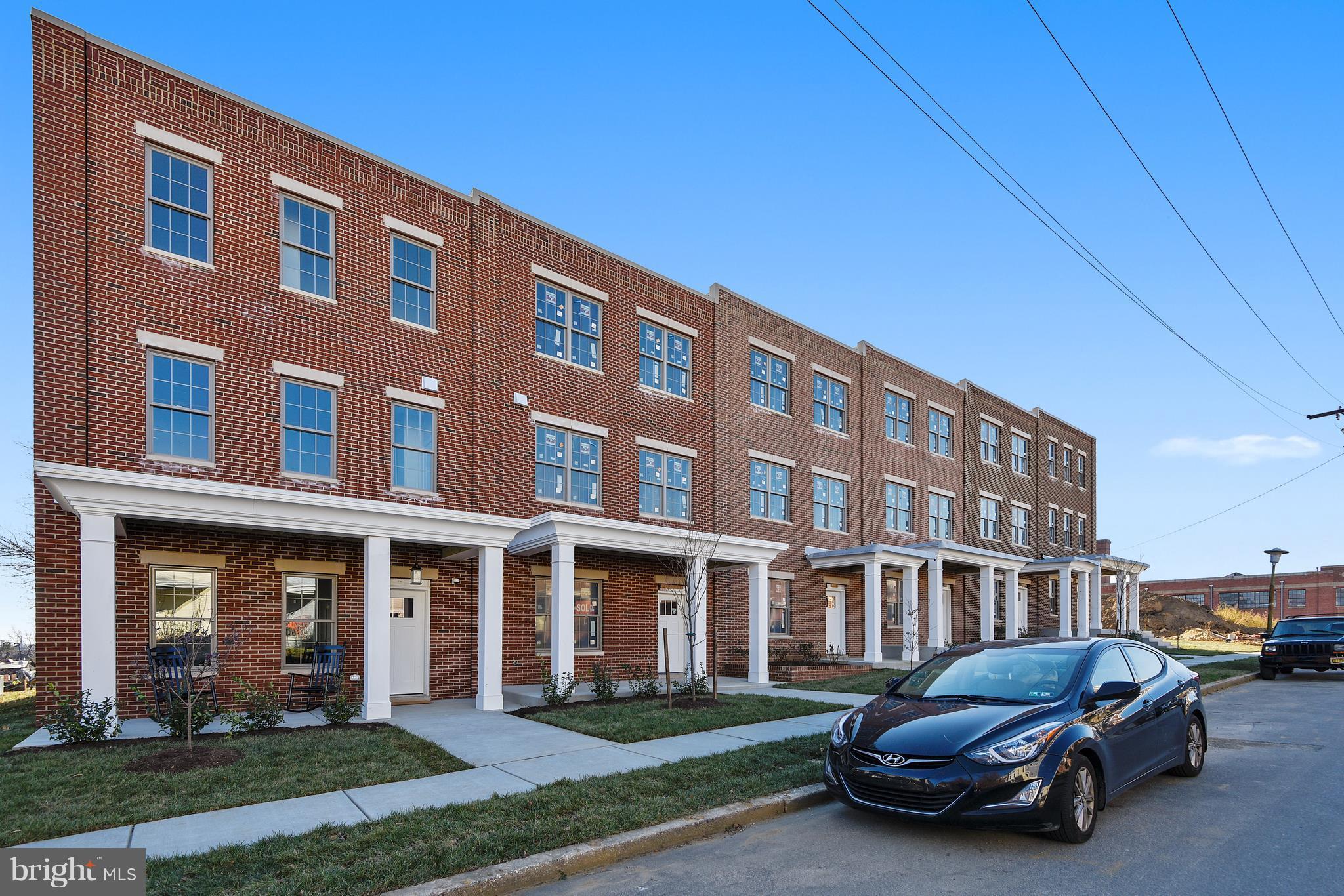 CRITTENTON HILL TOWNHOMES - Residential