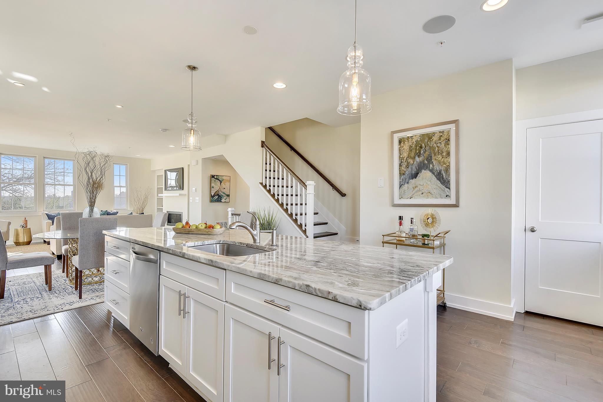 CRITTENTON HILL TOWNHOMES - Residential