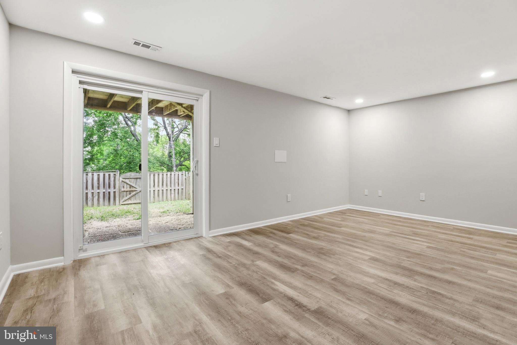 ASHFORD - Residential