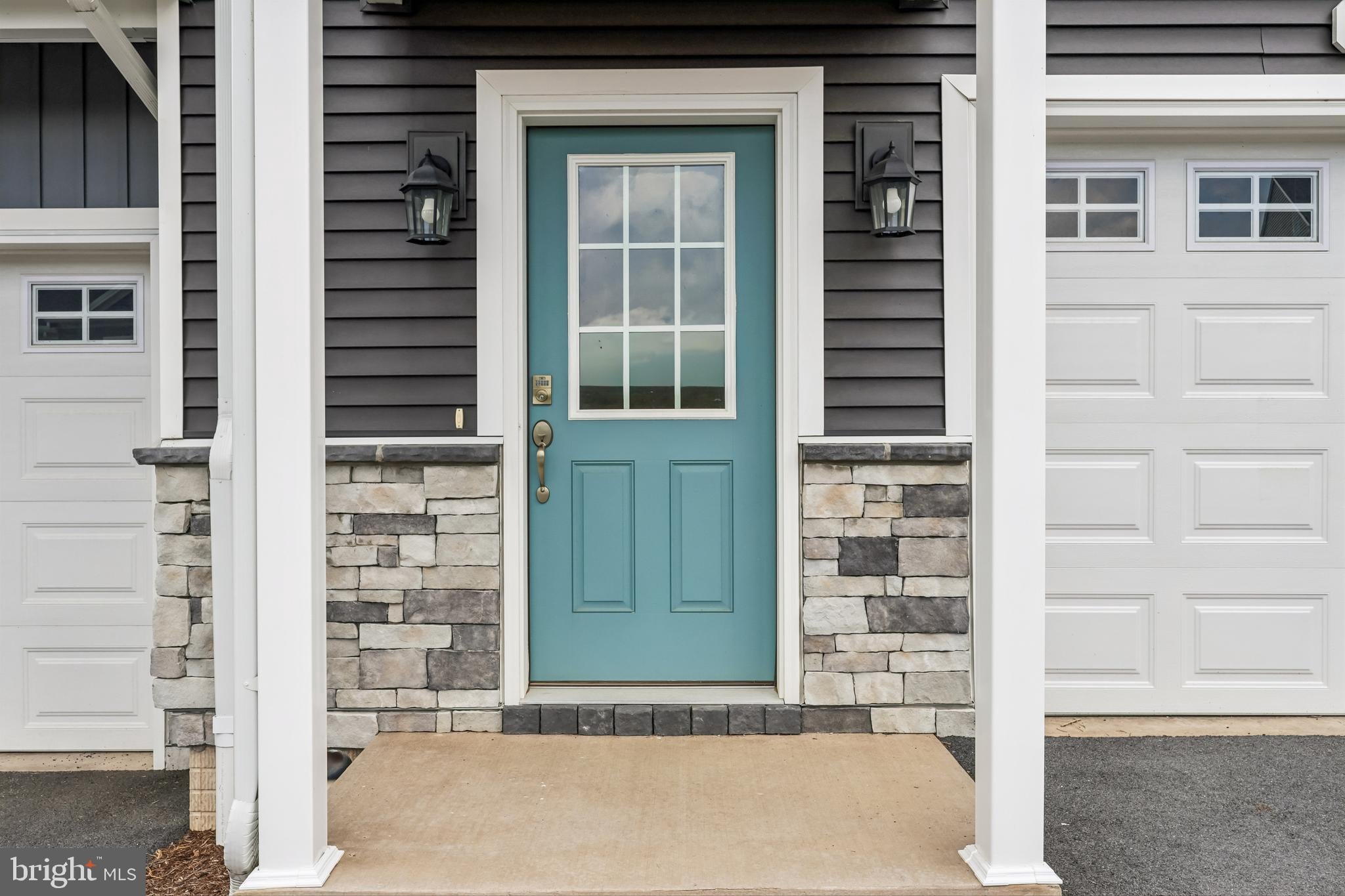 142 HIGHPOINT PARK DRIVE