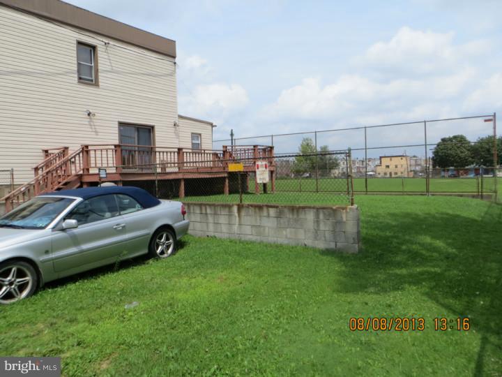 PHILADELPHIA (SOUTHWEST) - Residential