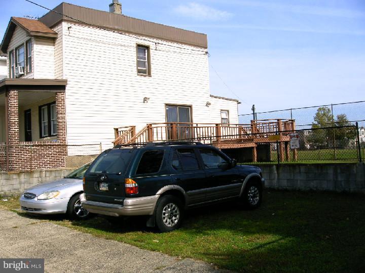 PHILADELPHIA (SOUTHWEST) - Residential