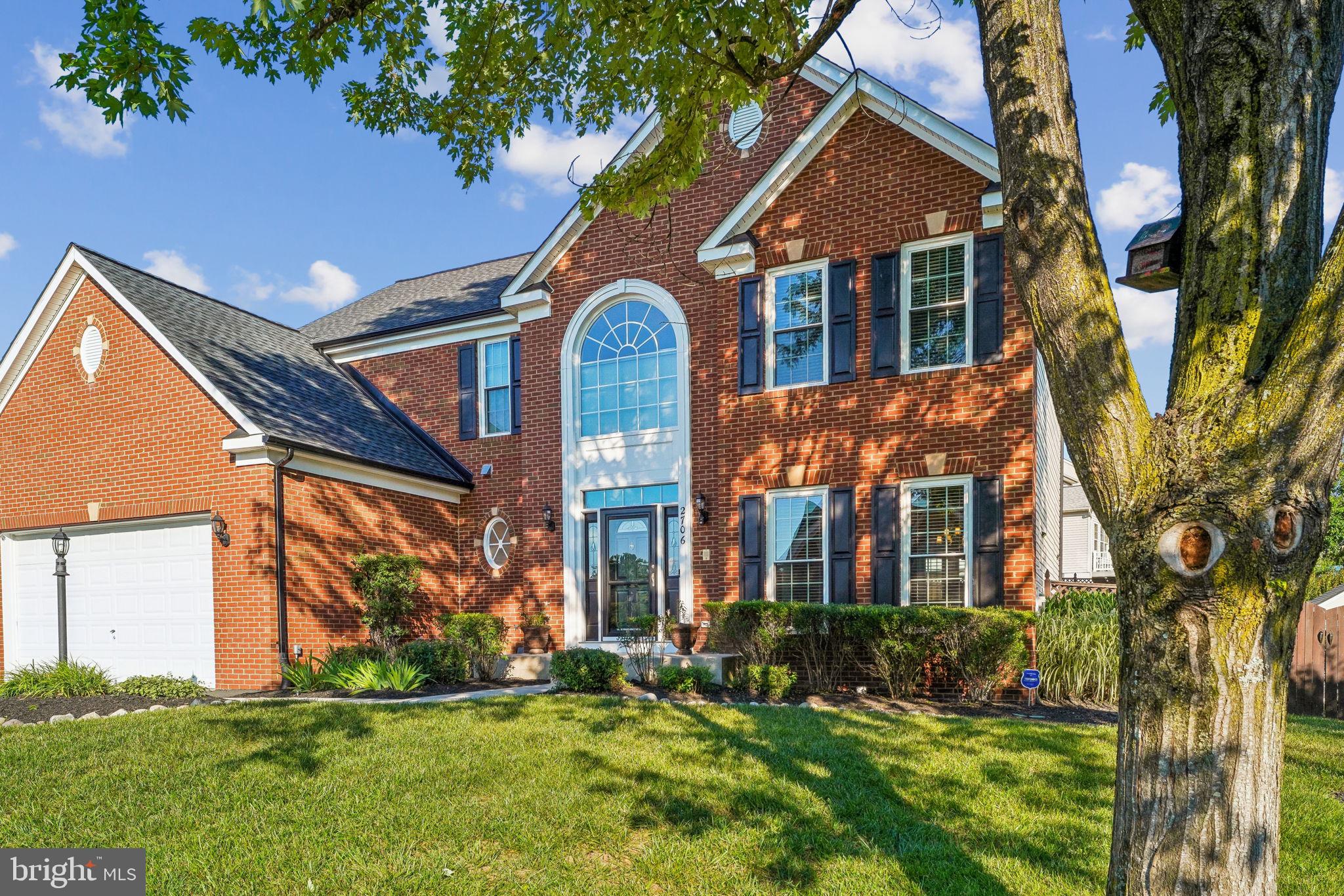 2706 MYRTLEWOOD DRIVE