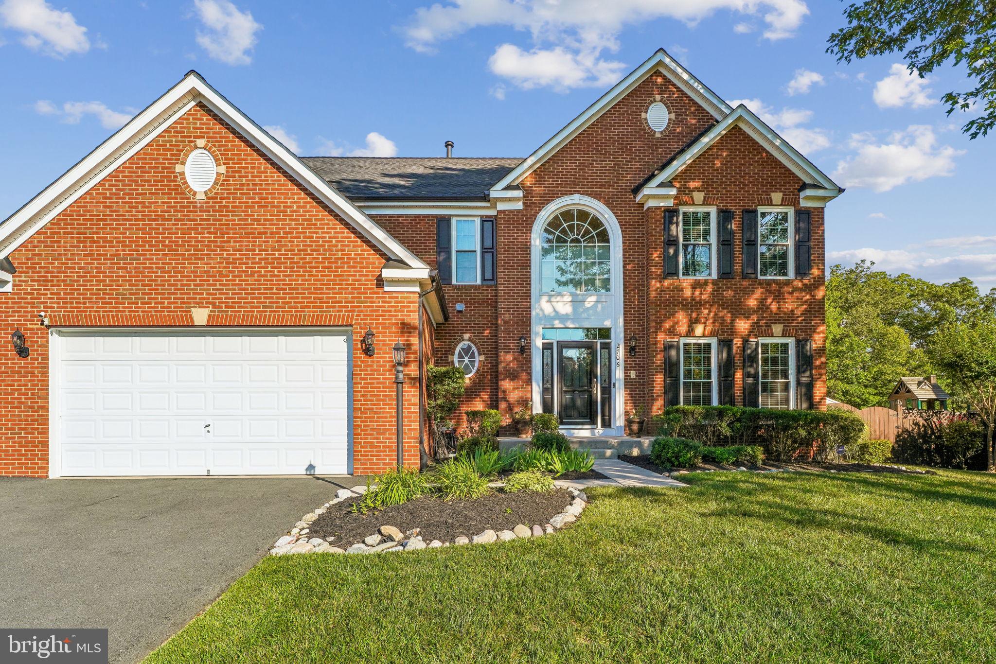 2706 MYRTLEWOOD DRIVE