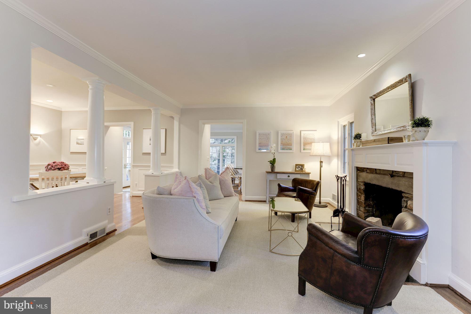 GREENWICH FOREST - Residential