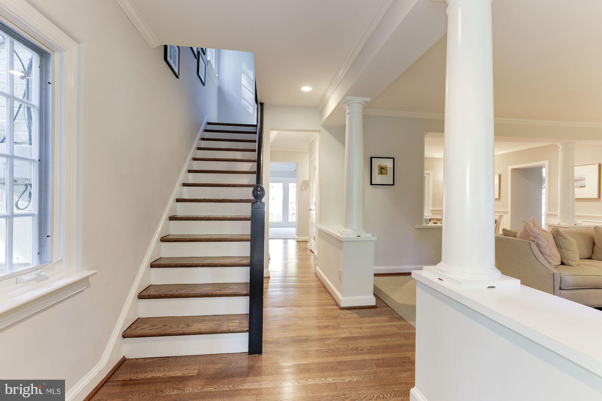 GREENWICH FOREST - Residential