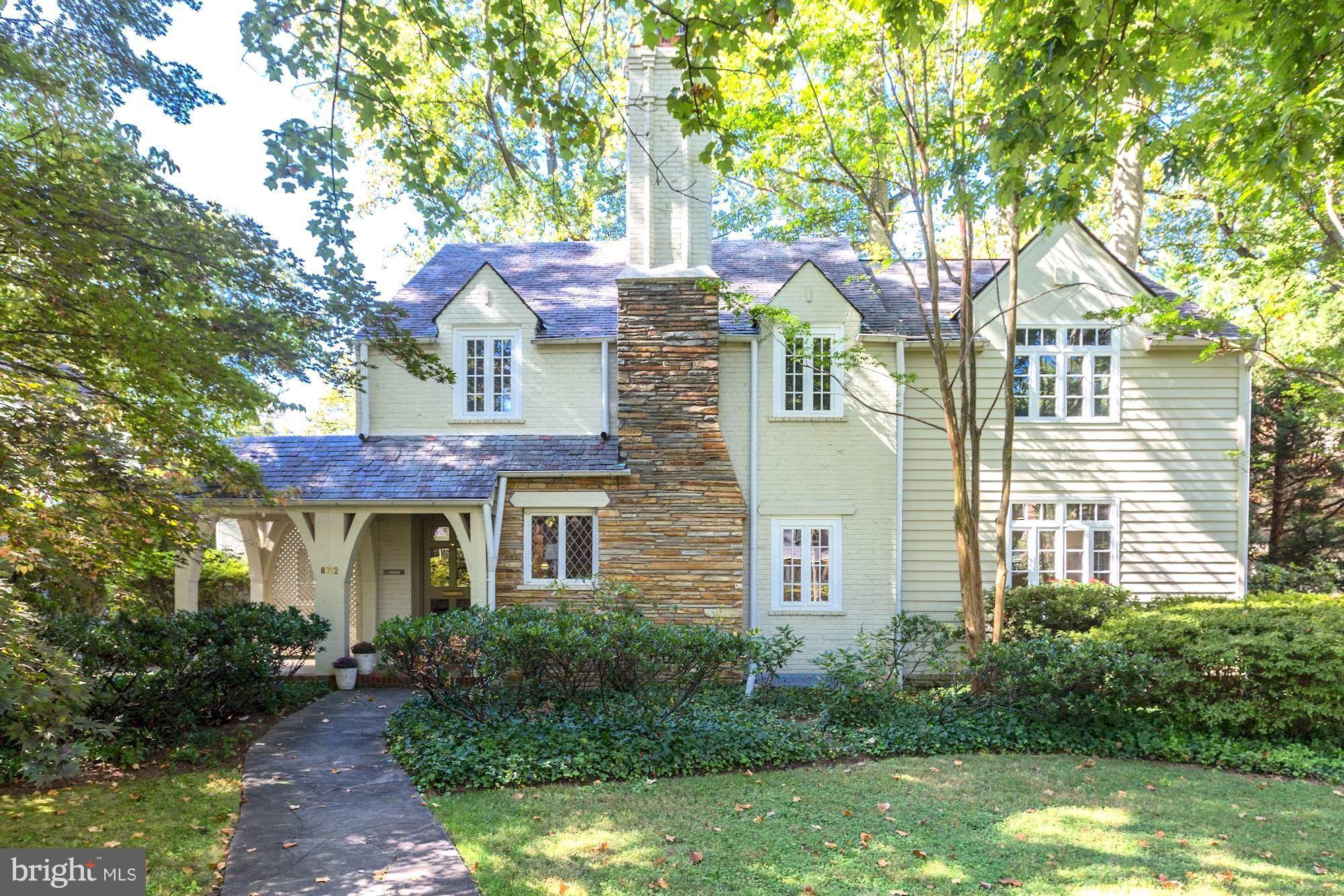 GREENWICH FOREST - Residential