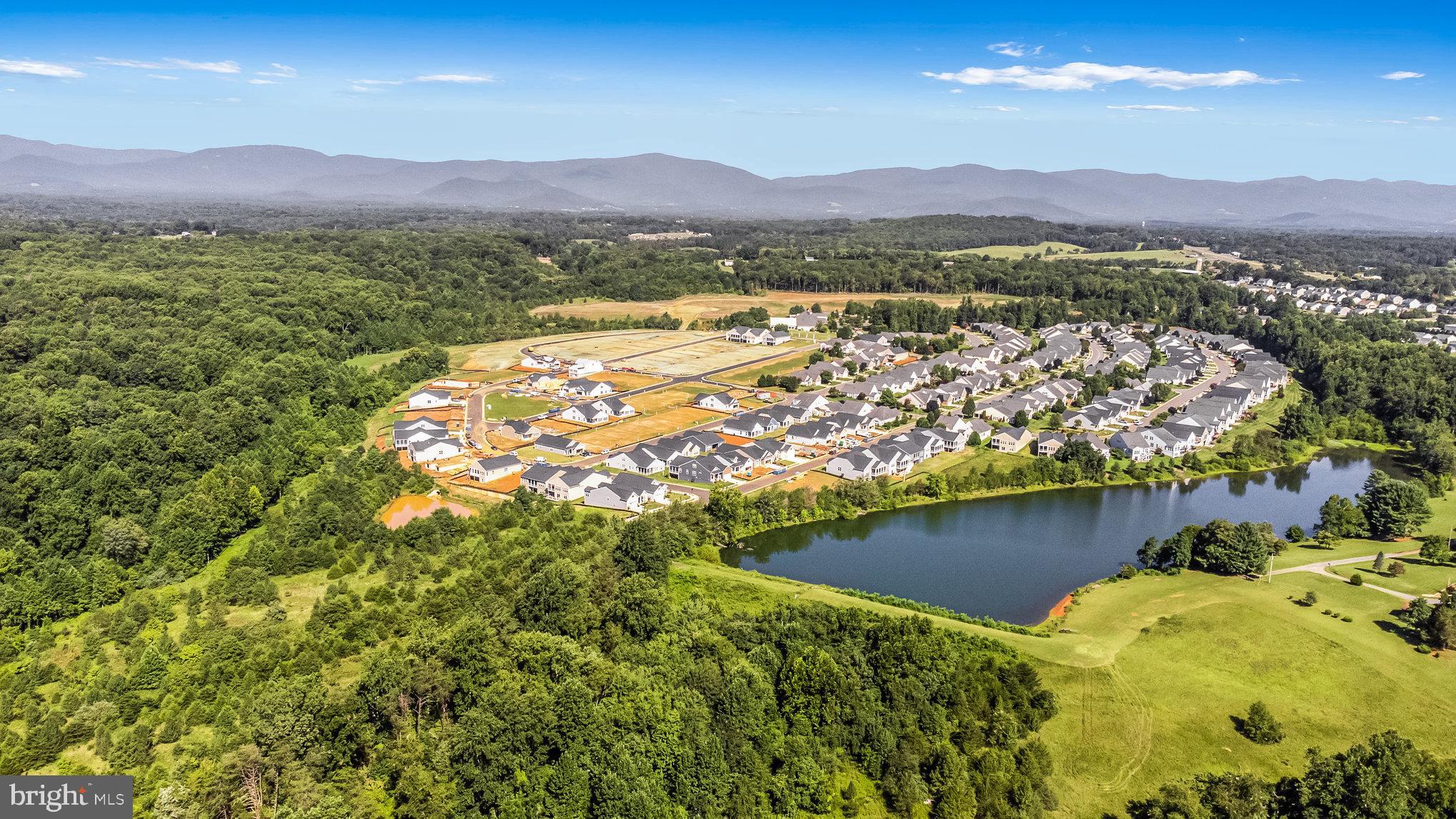 FOUR SEASONS - Residential