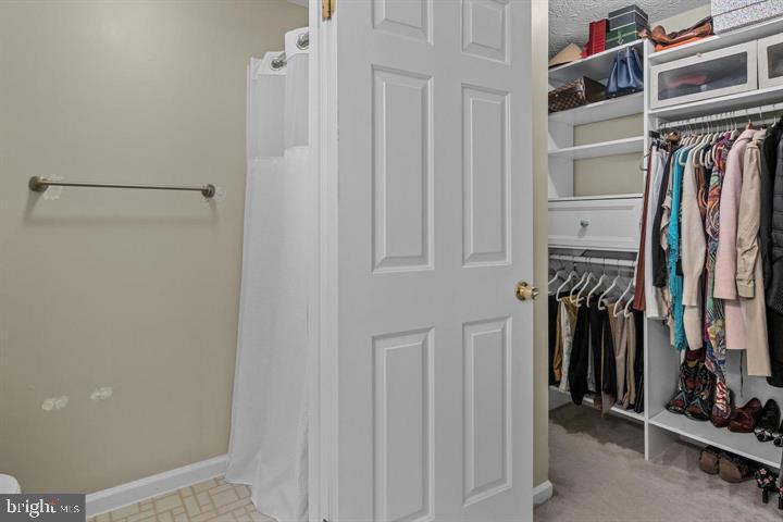 RESTON - Residential Lease