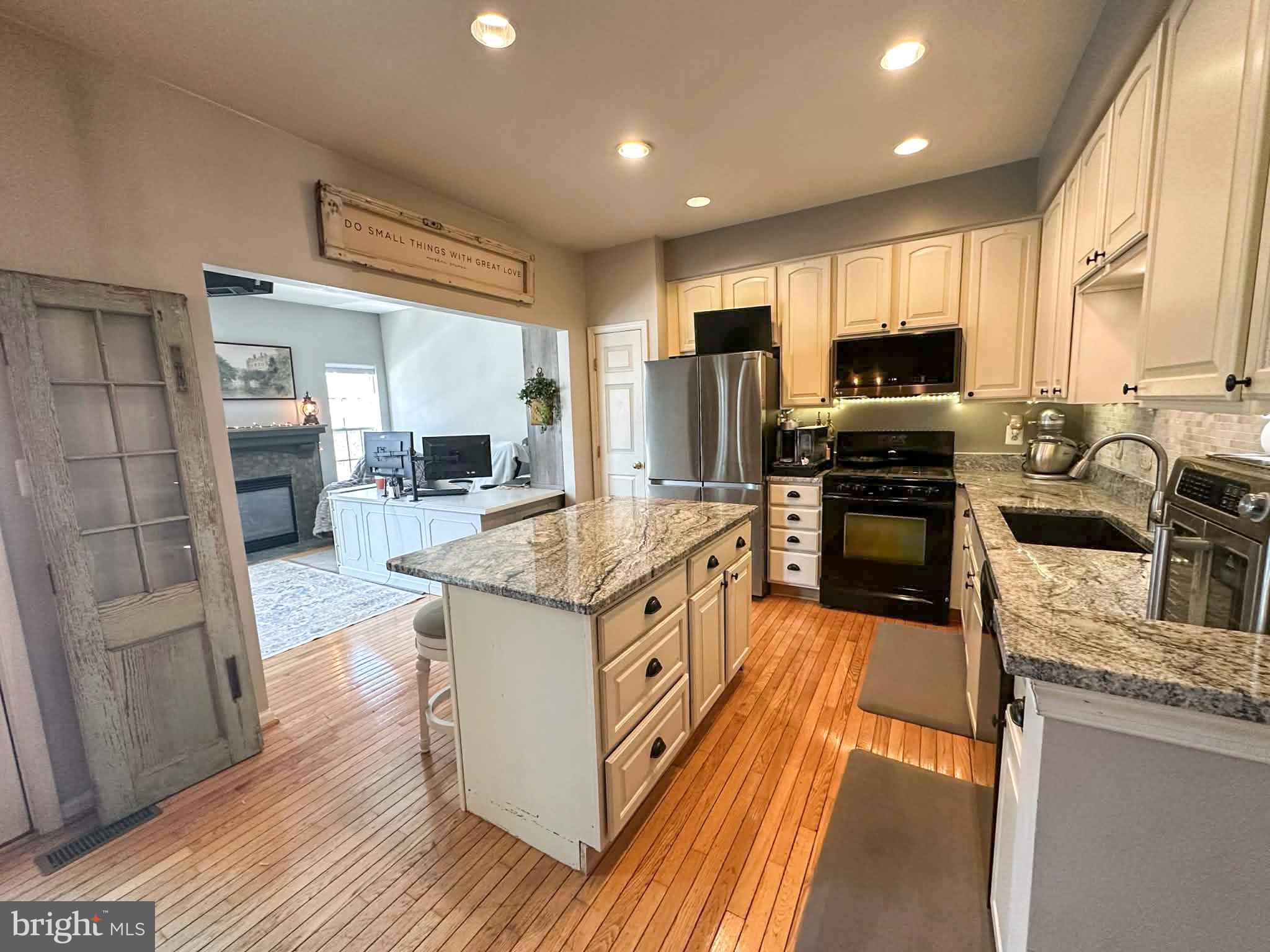 12458 HADRIANS COURT