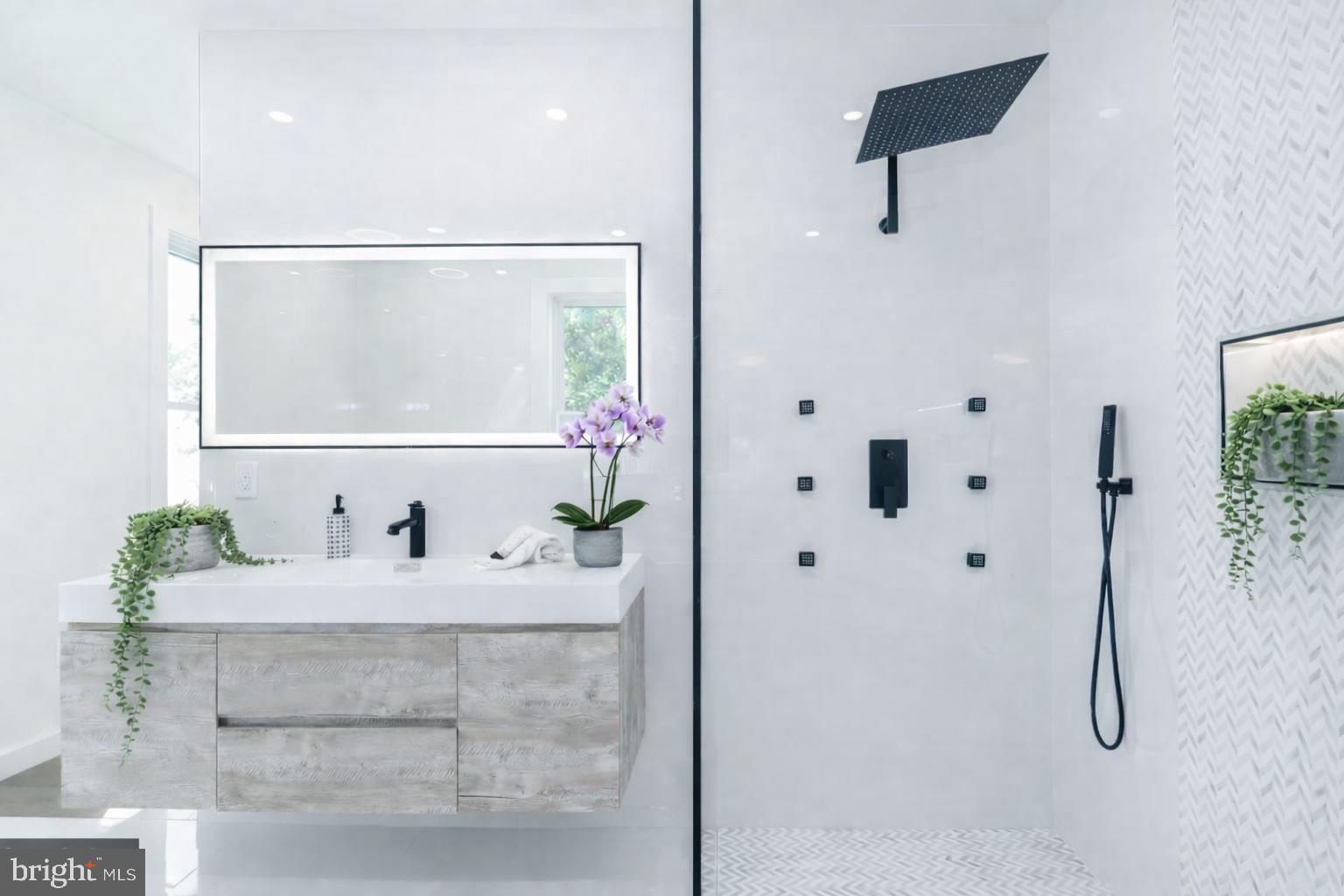 STEVENSVILLE - Residential