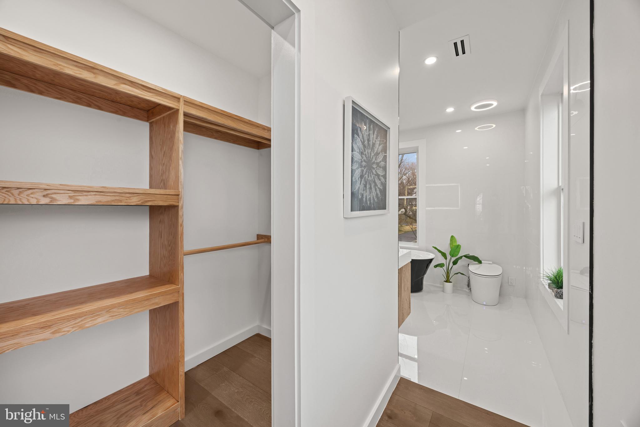 STEVENSVILLE - Residential