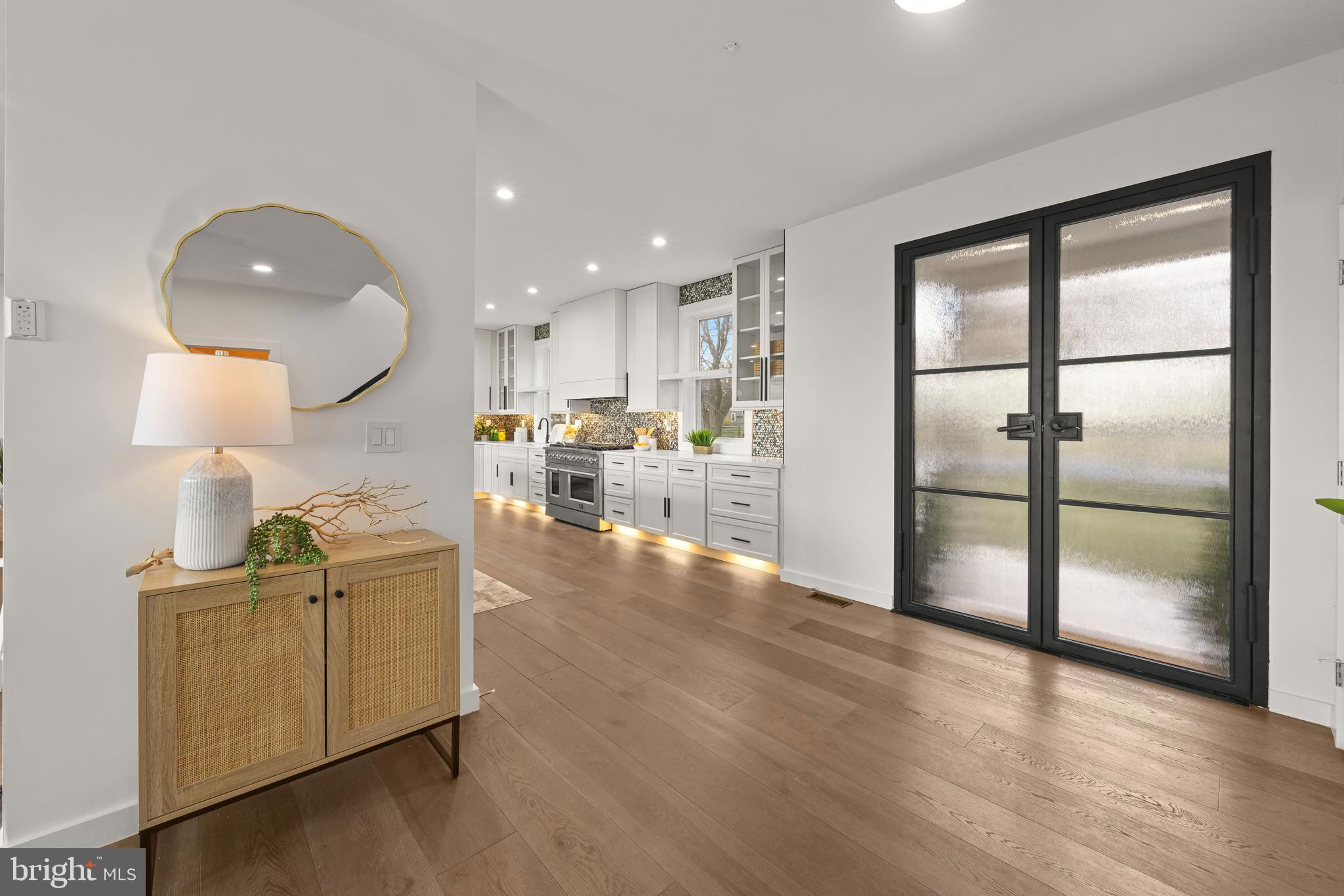 STEVENSVILLE - Residential