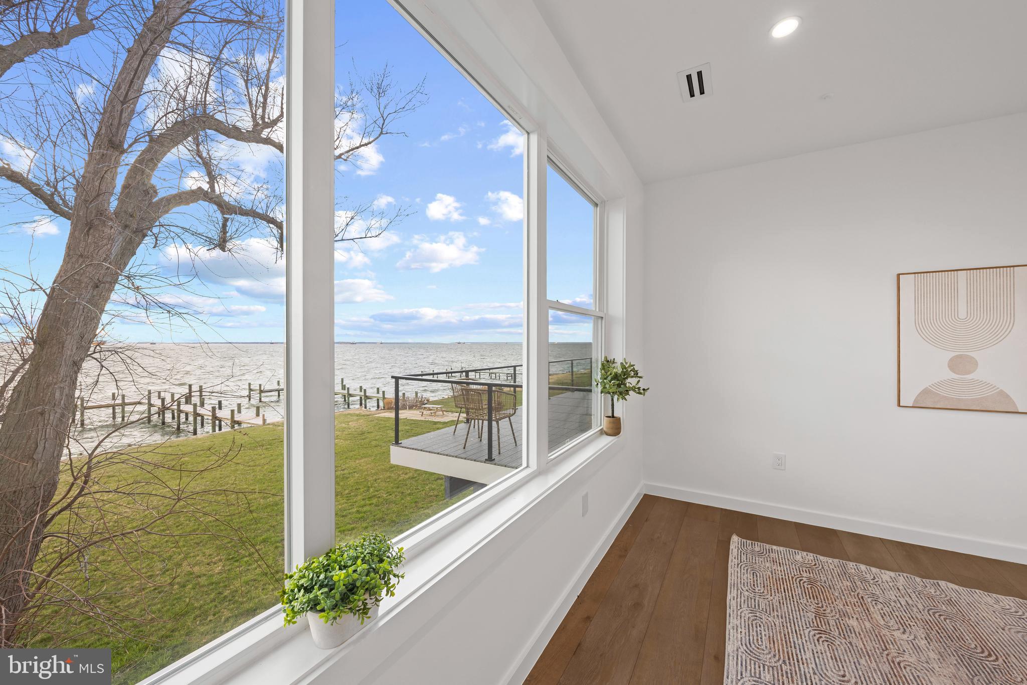 STEVENSVILLE - Residential