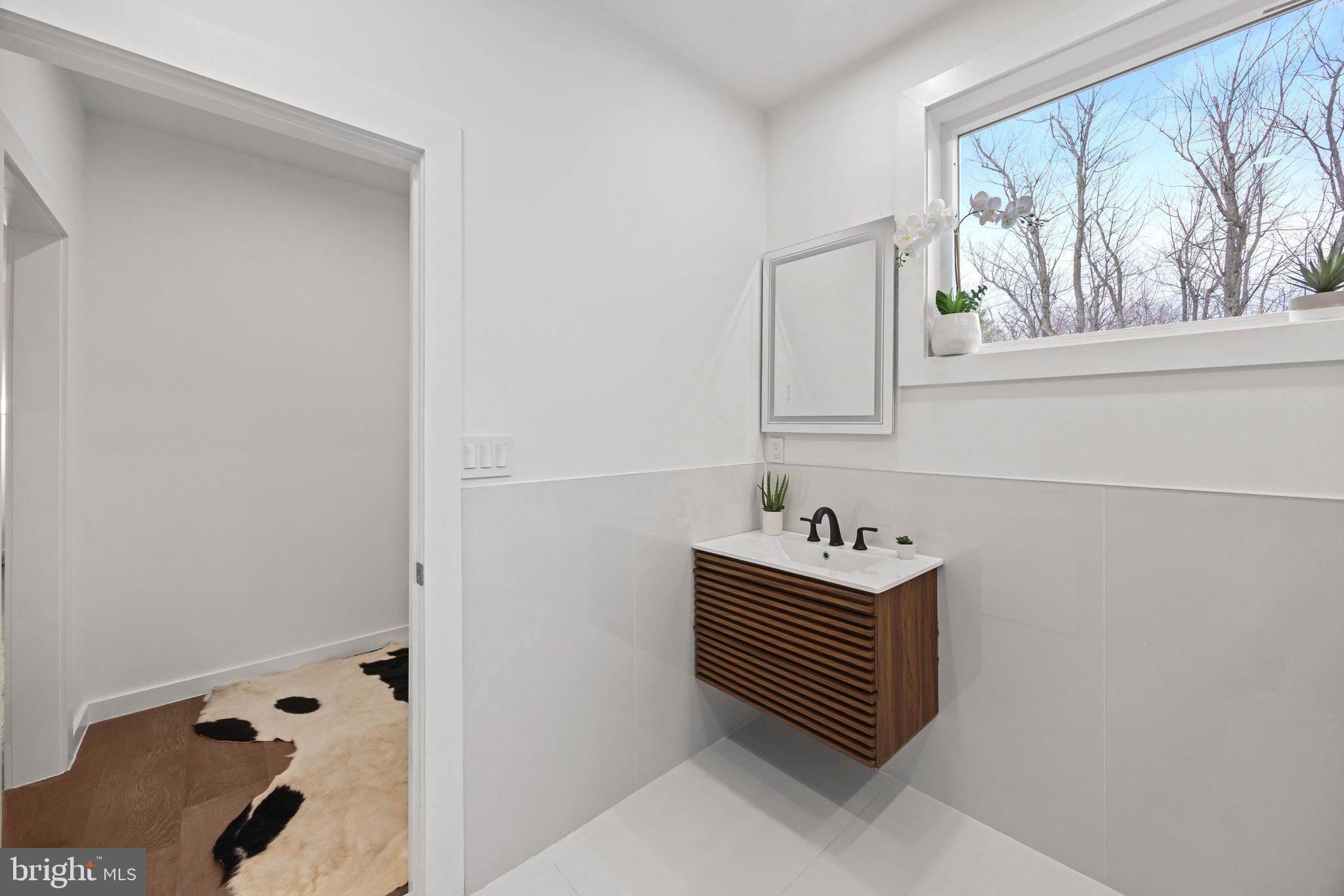 STEVENSVILLE - Residential