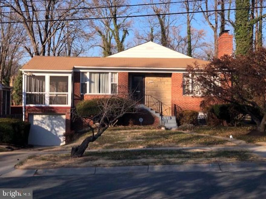 Very well maintained single family home in Silver Spring. 4 bedrooms and 3 full bathrooms in 2 levels. Basement with outside entrance, bedroom, full bathroom and kitchenette space. Hardwood floors in main level,  fireplace. Fenced backyard. Close to major routes and short drive to Silver Spring Downtown Center.