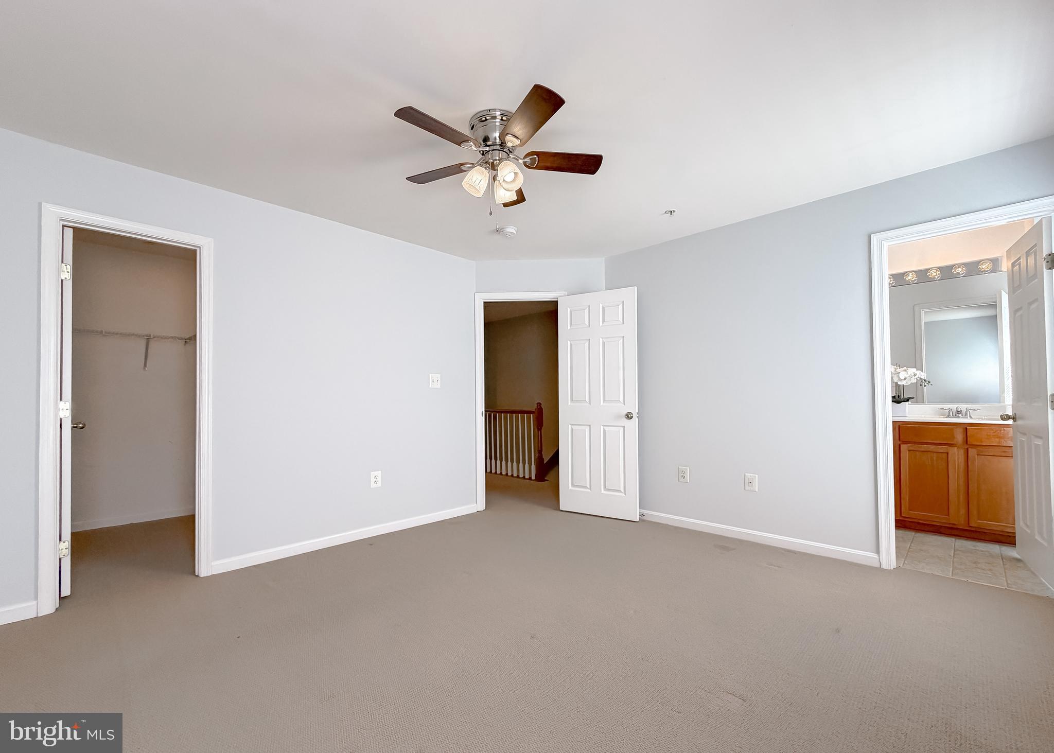 WESTBURY - Residential