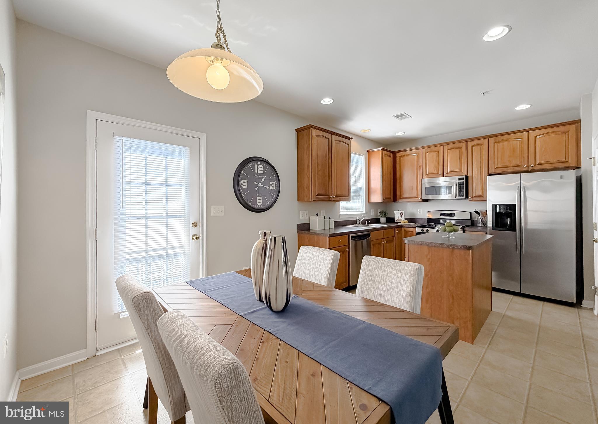 WESTBURY - Residential