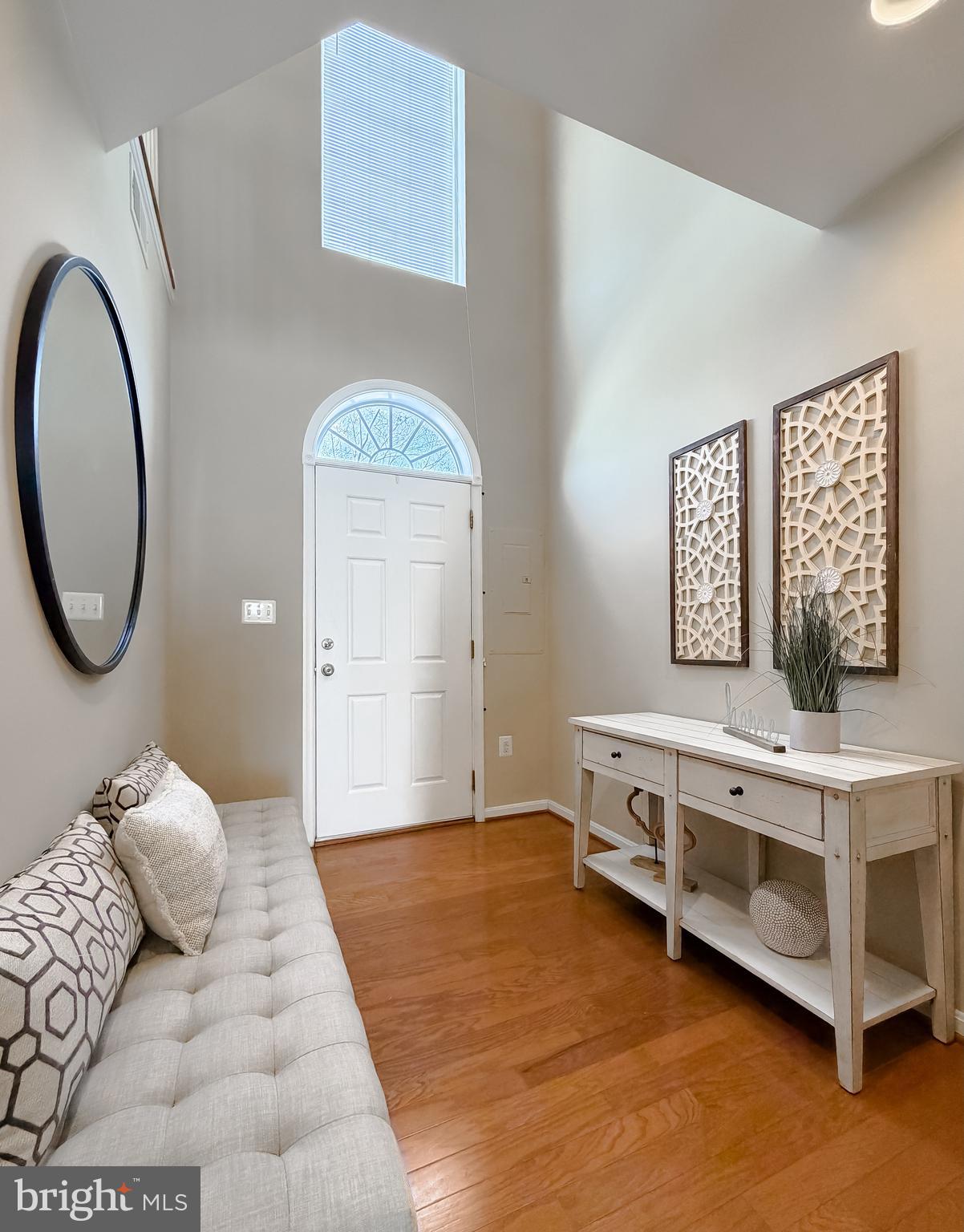 WESTBURY - Residential