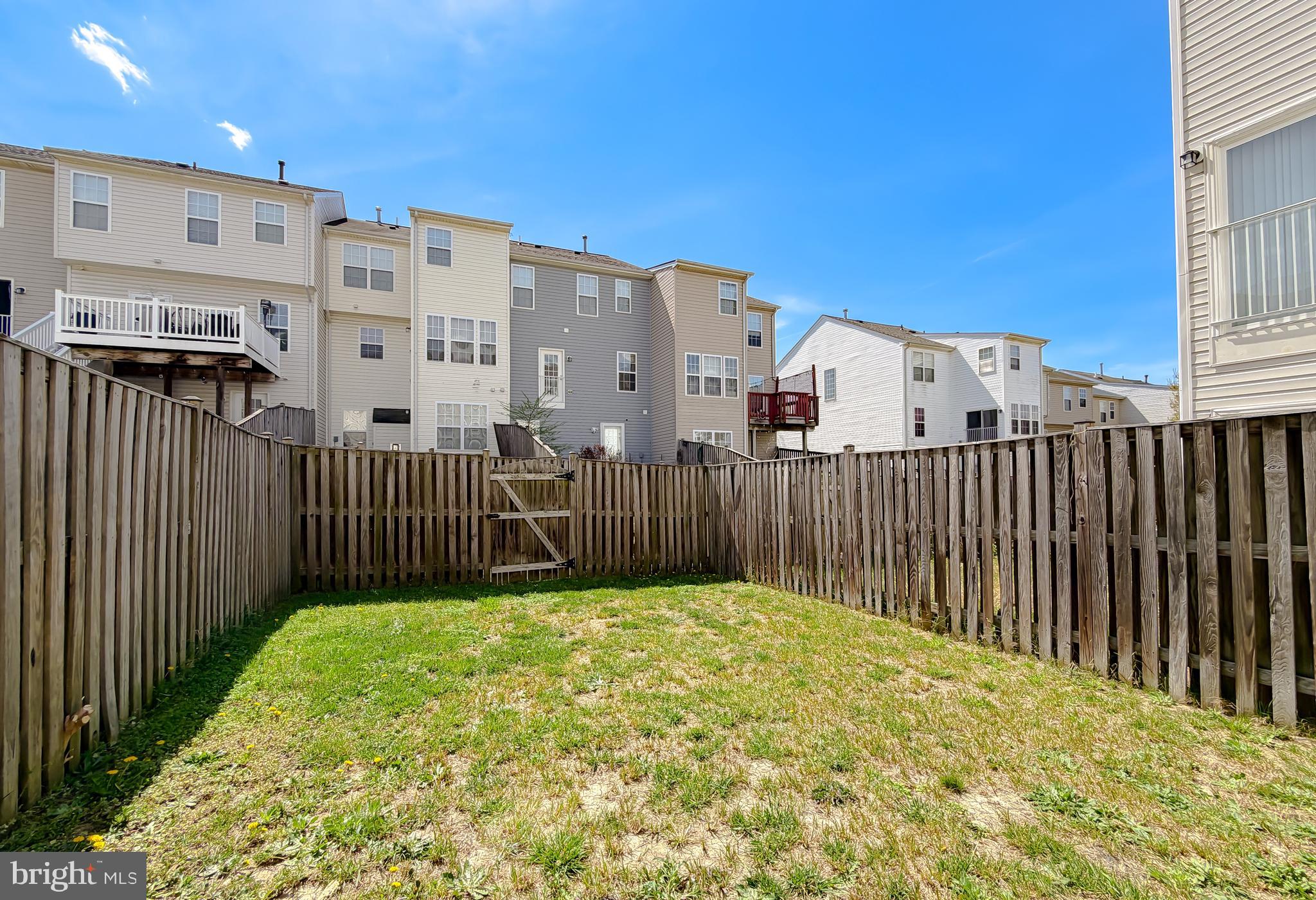 WESTBURY - Residential