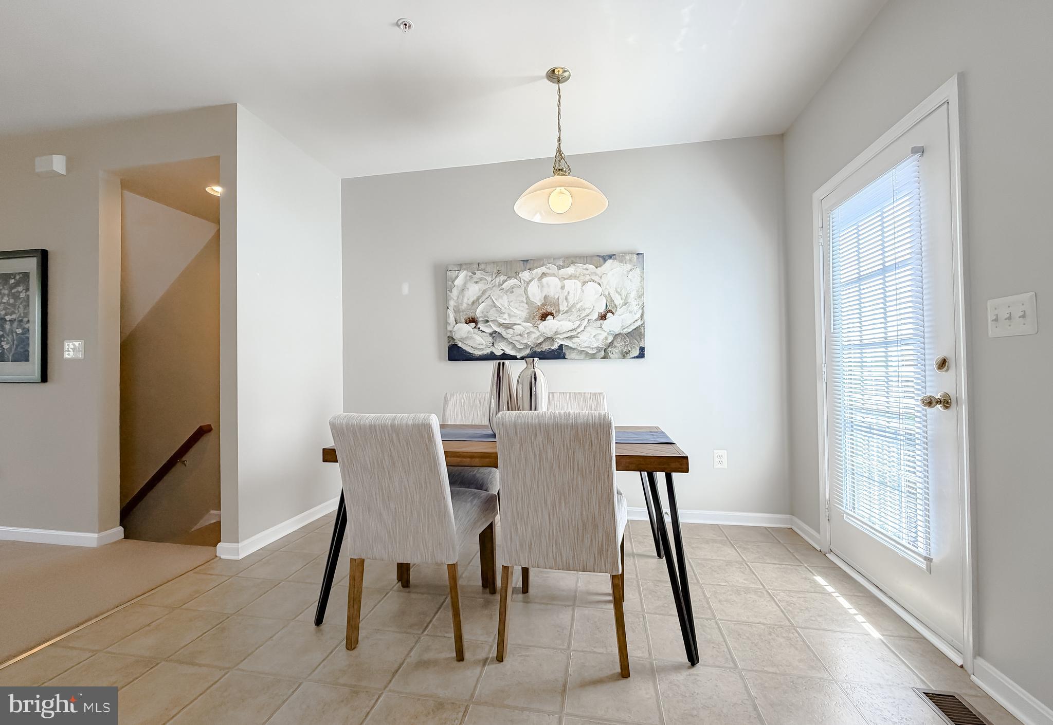 WESTBURY - Residential