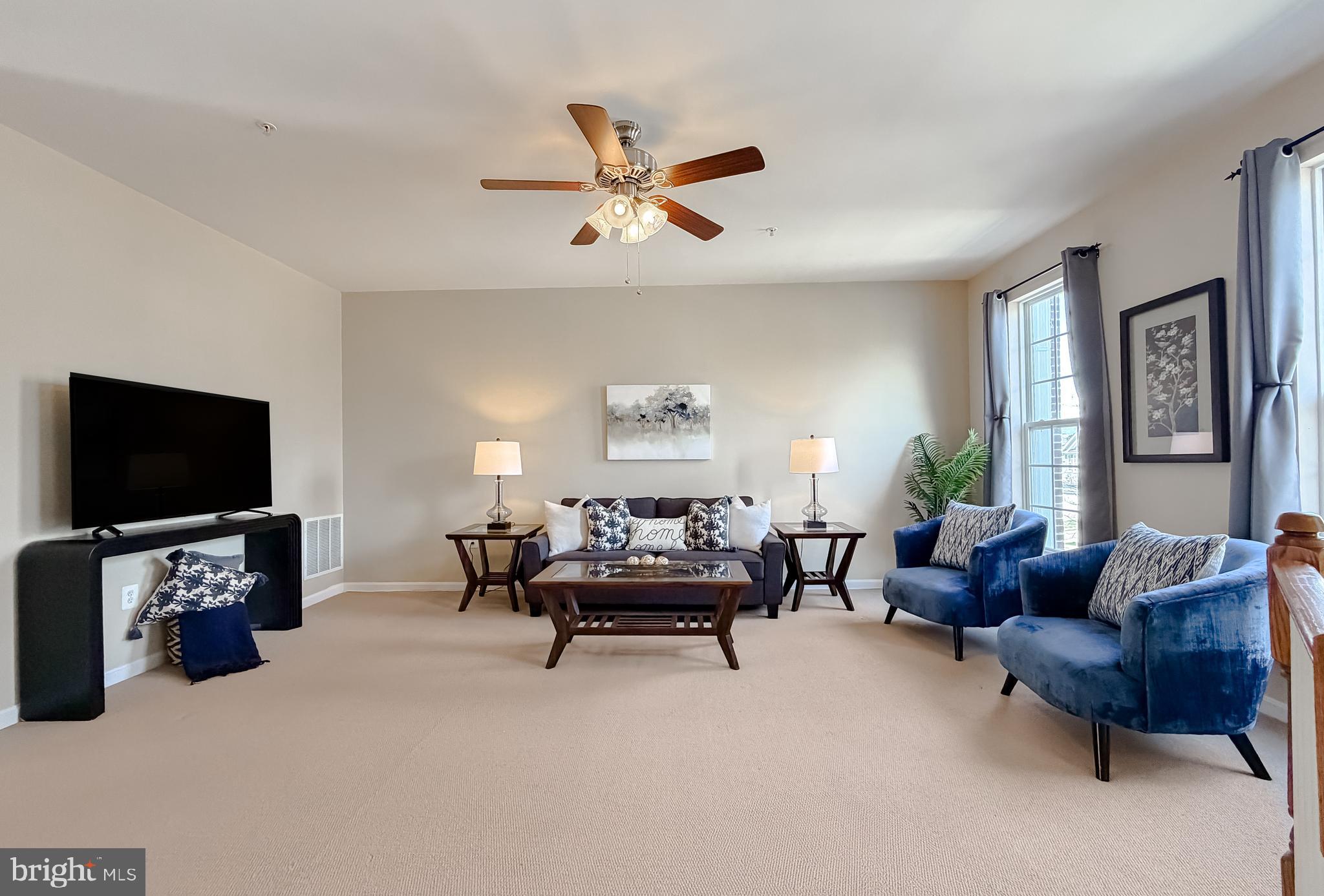 WESTBURY - Residential