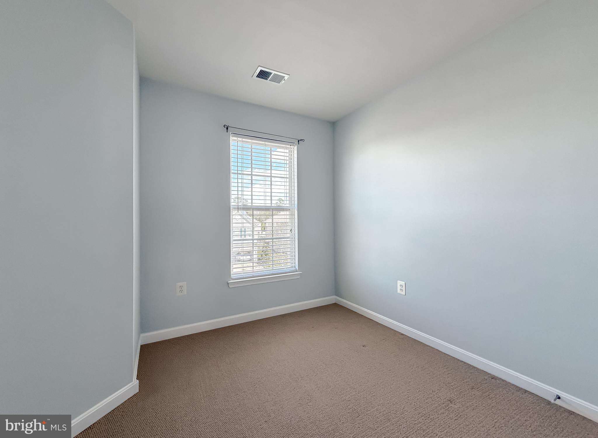 WESTBURY - Residential