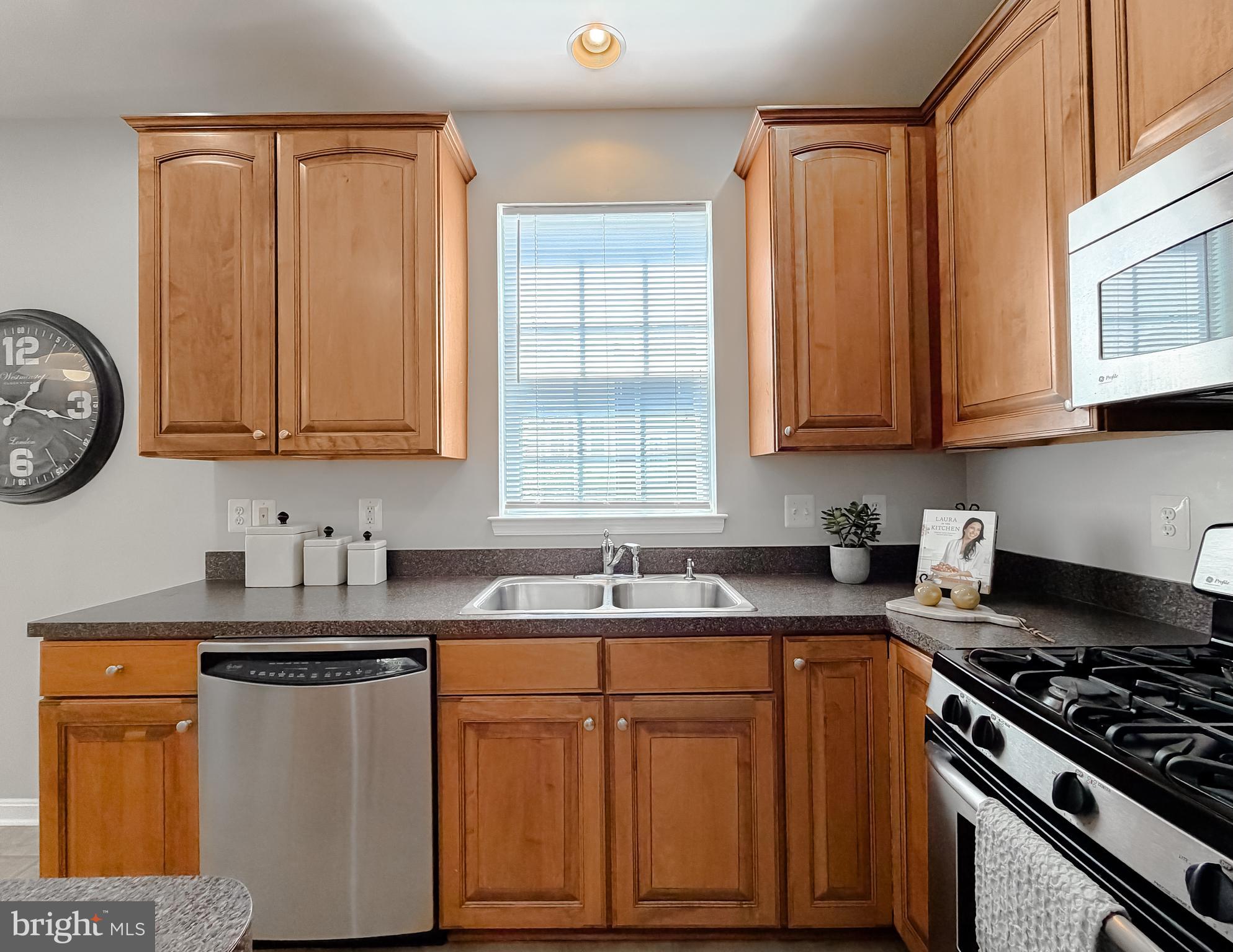 WESTBURY - Residential