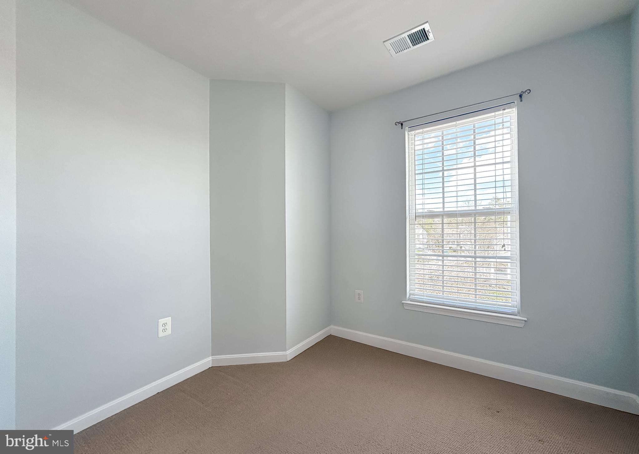 WESTBURY - Residential