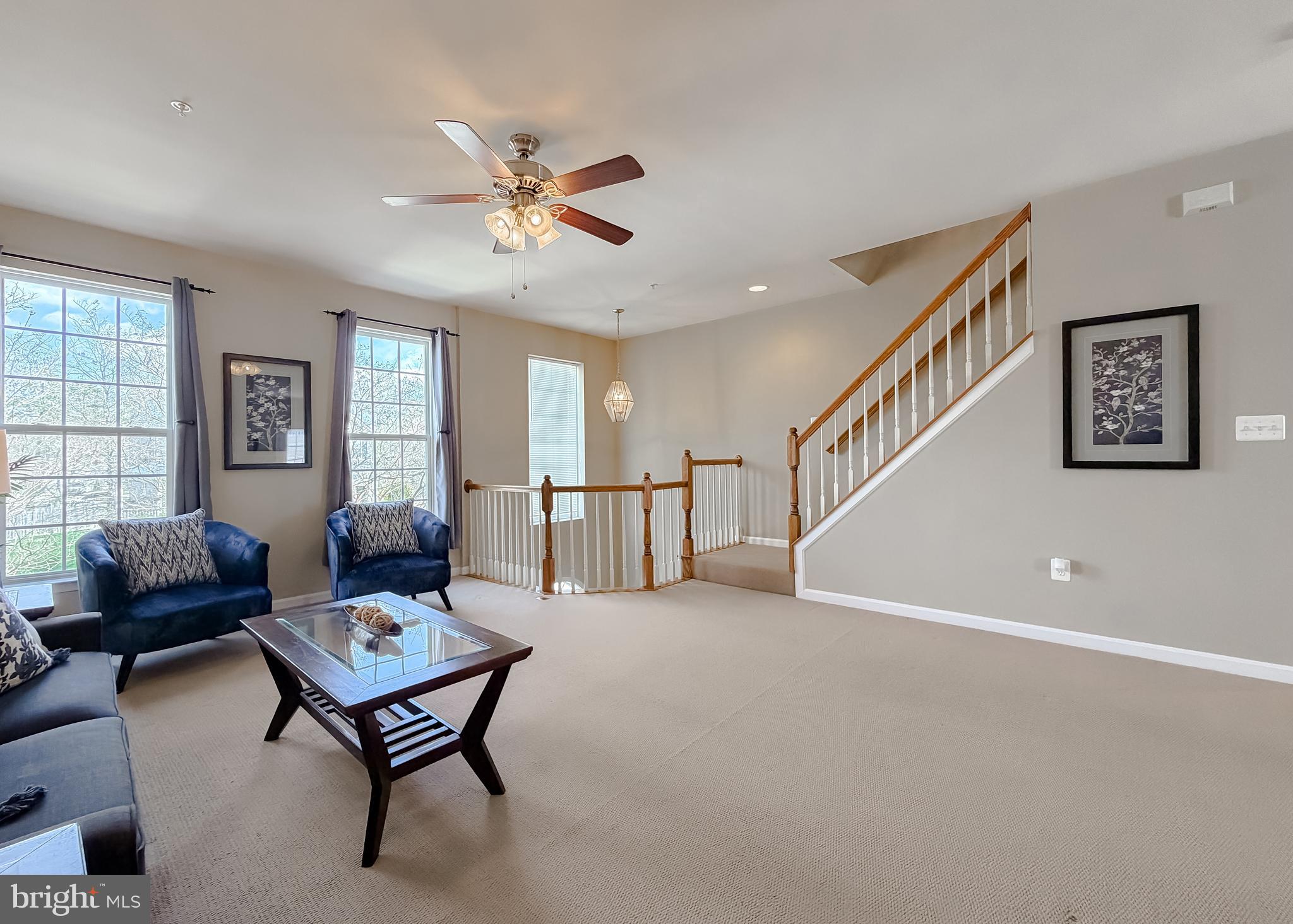 WESTBURY - Residential