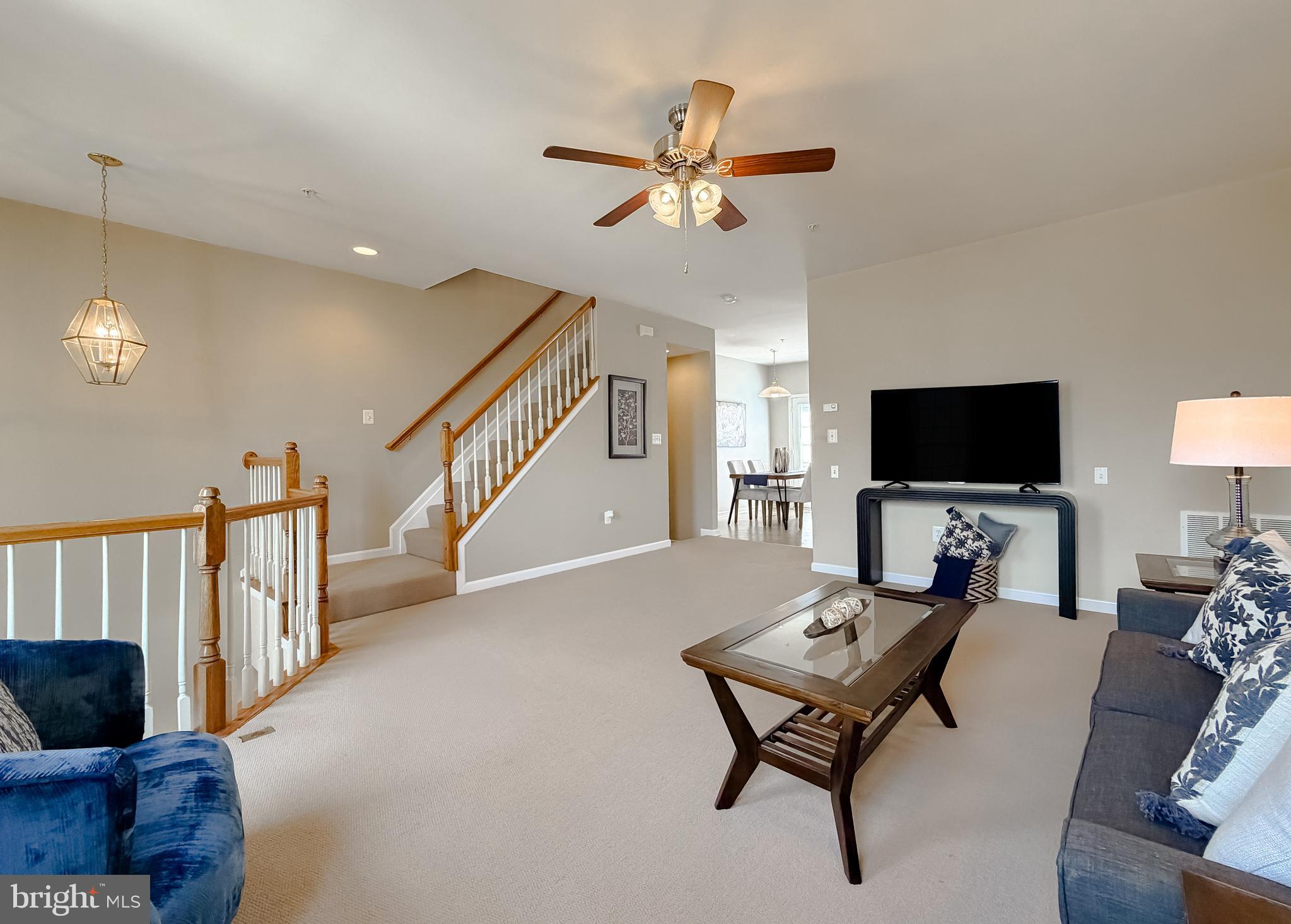 WESTBURY - Residential