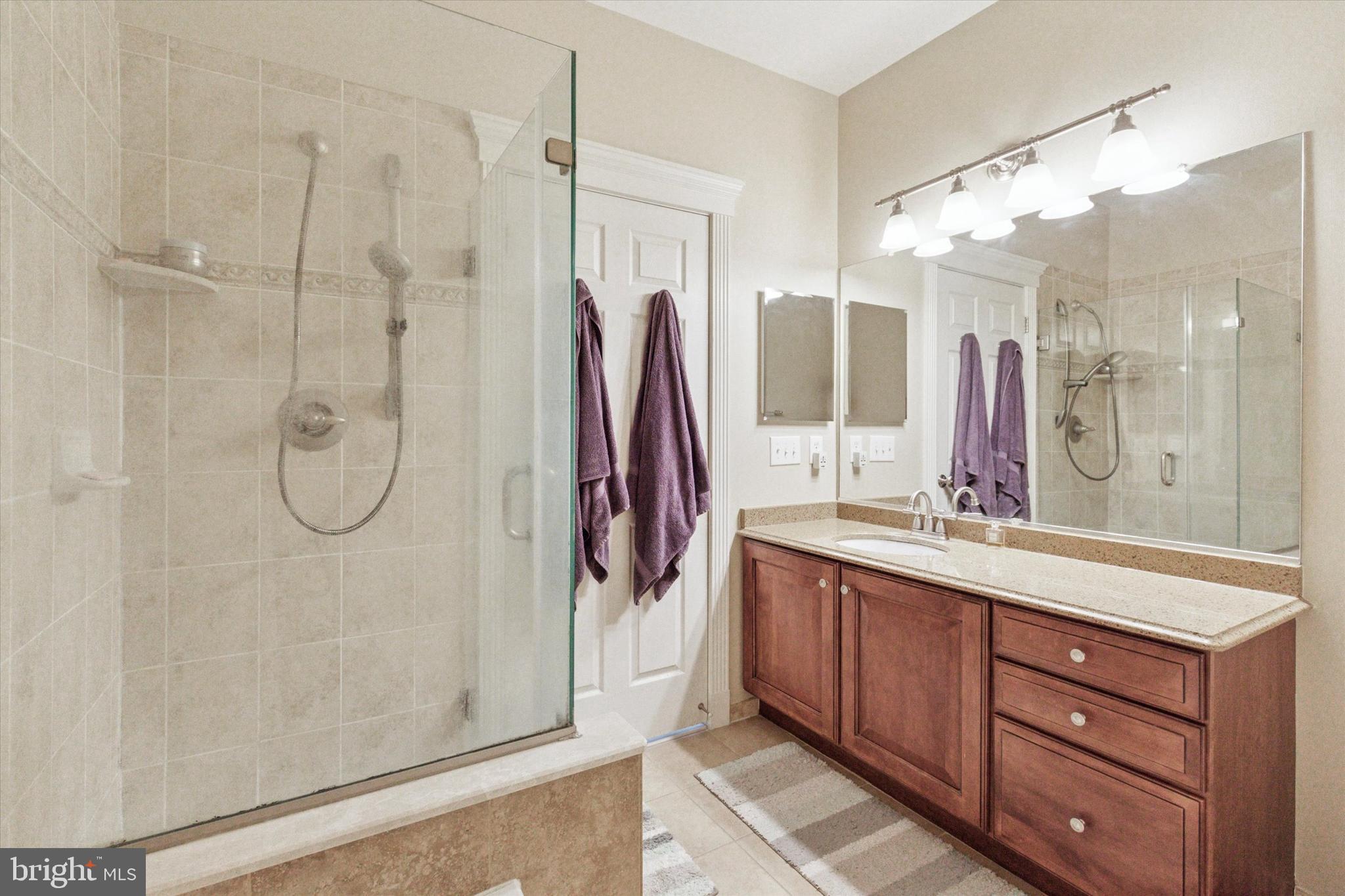 THE GRANDE AT RIVERVIEW - Residential