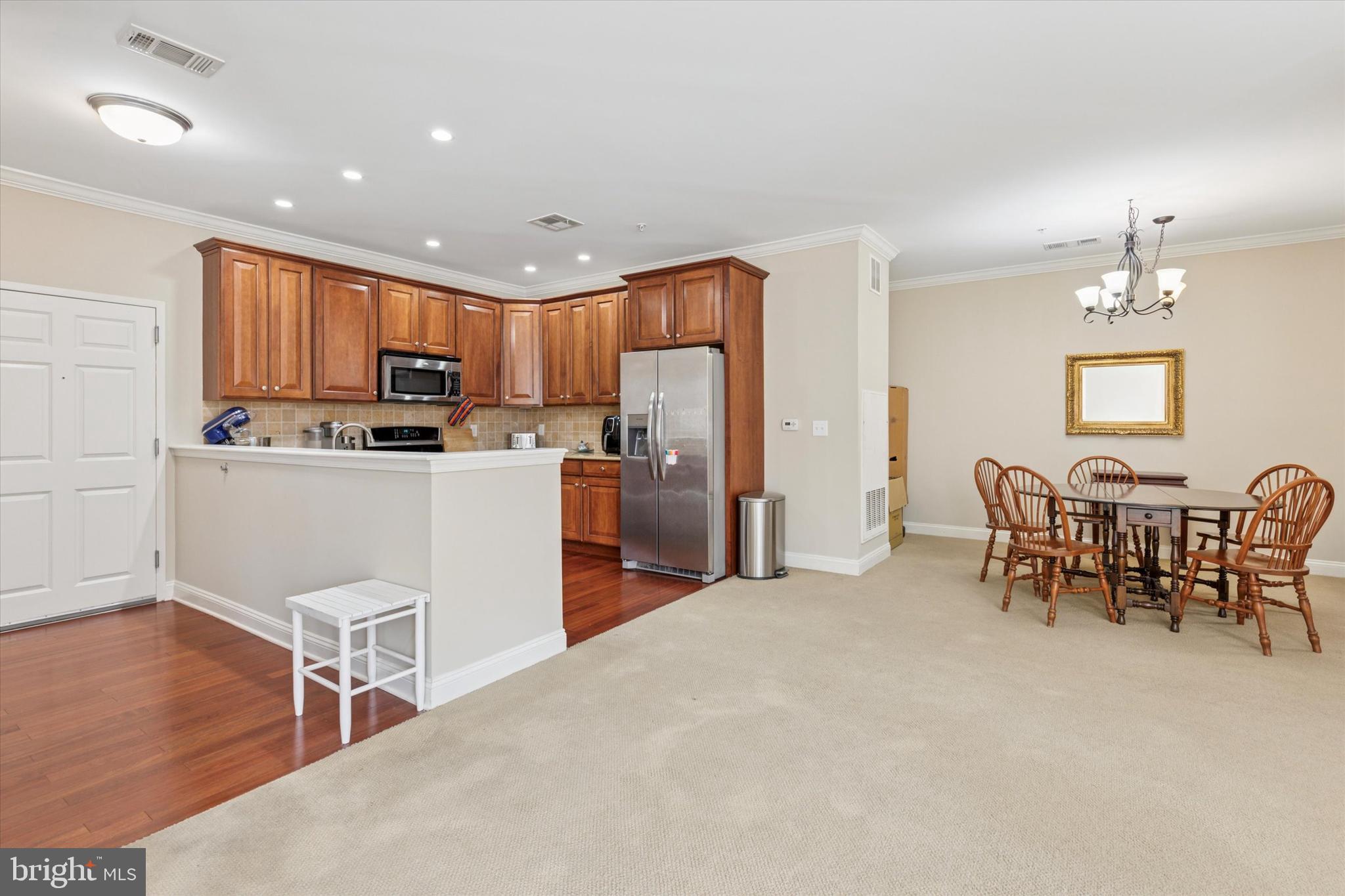 THE GRANDE AT RIVERVIEW - Residential