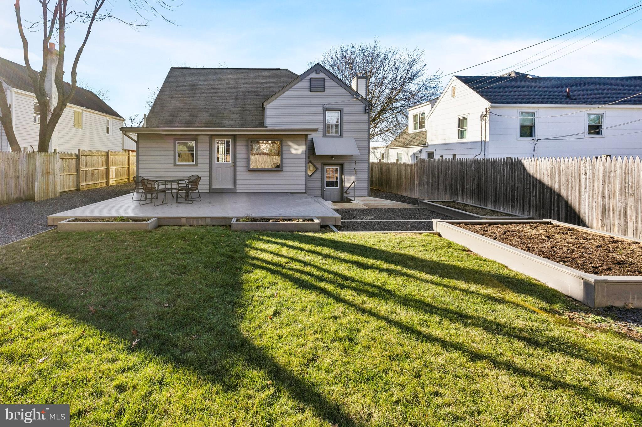 ROSLYN - Residential