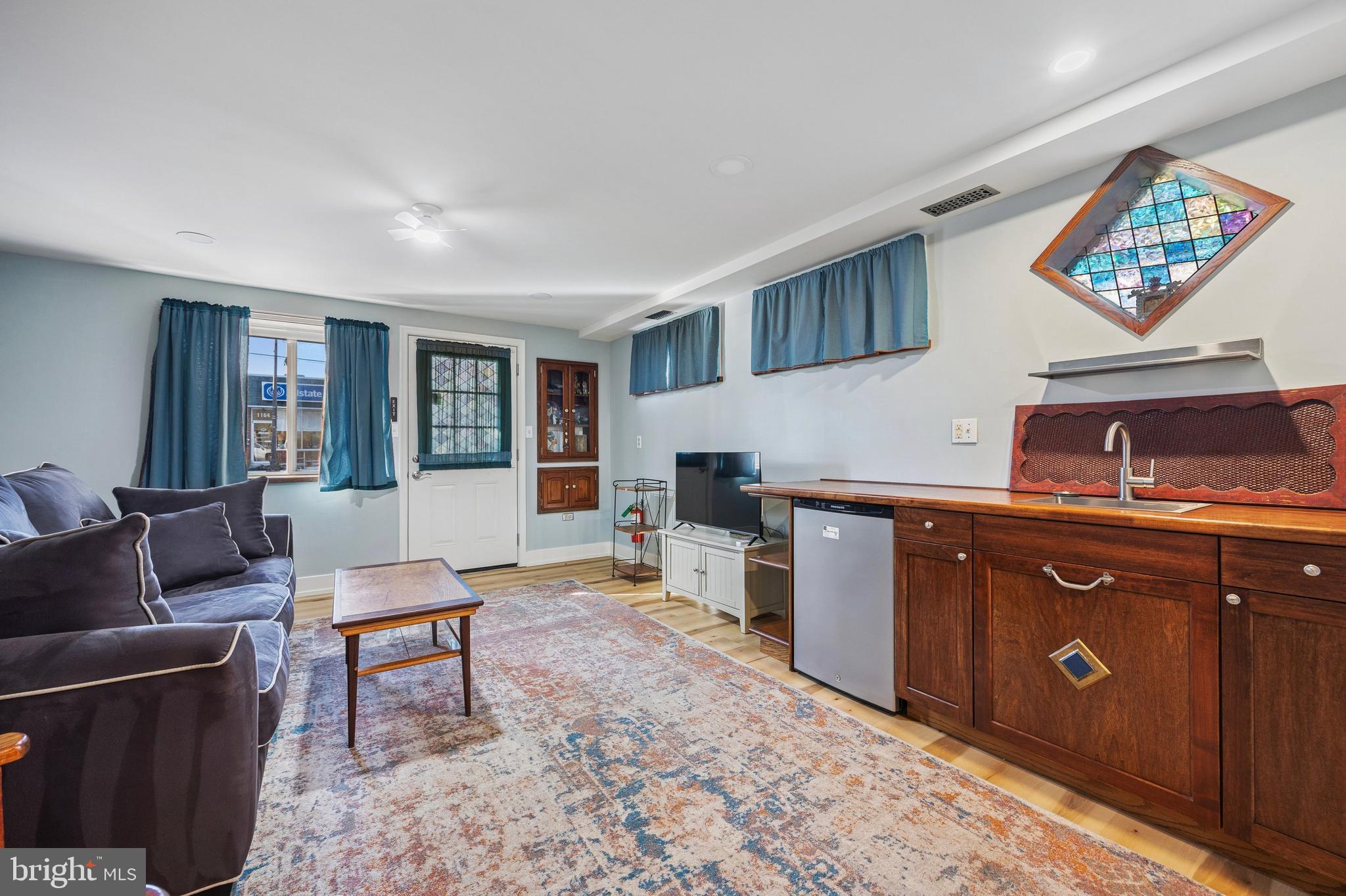 ROSLYN - Residential