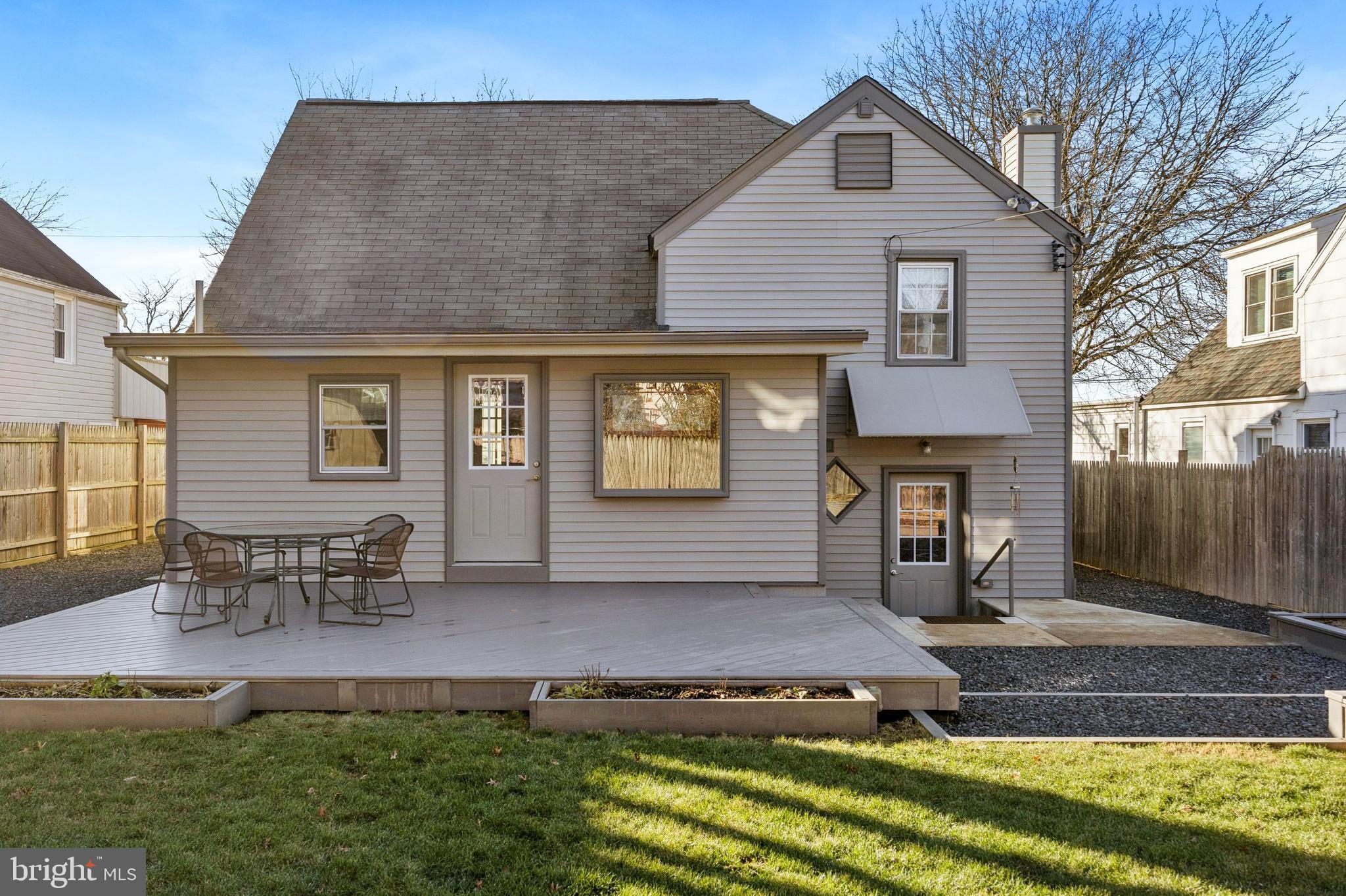 ROSLYN - Residential