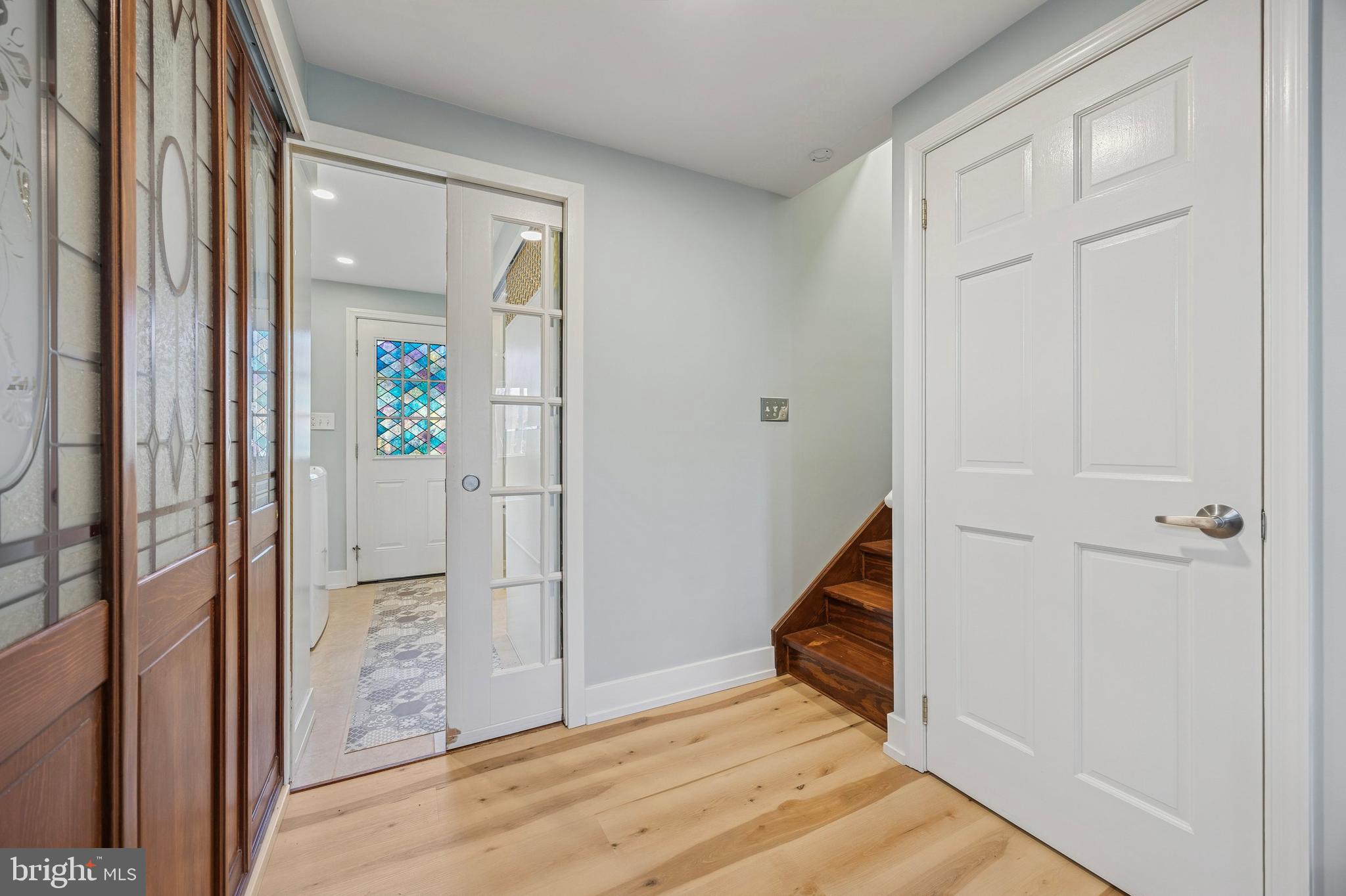 ROSLYN - Residential