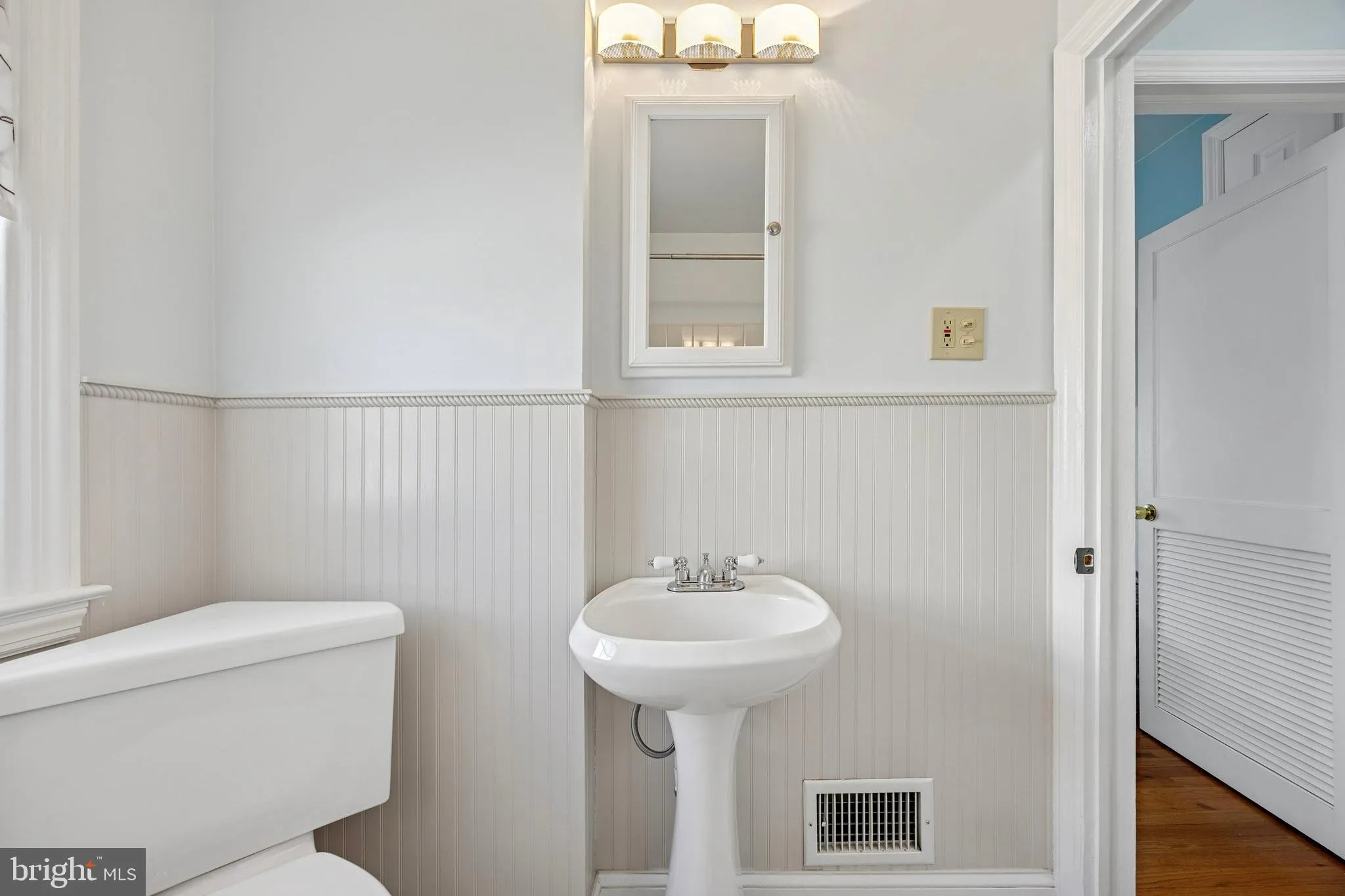 Abington, Pennsylvania 19001, United States, 3 Bedrooms Bedrooms, ,3 BathroomsBathrooms,Residential,Active,251228