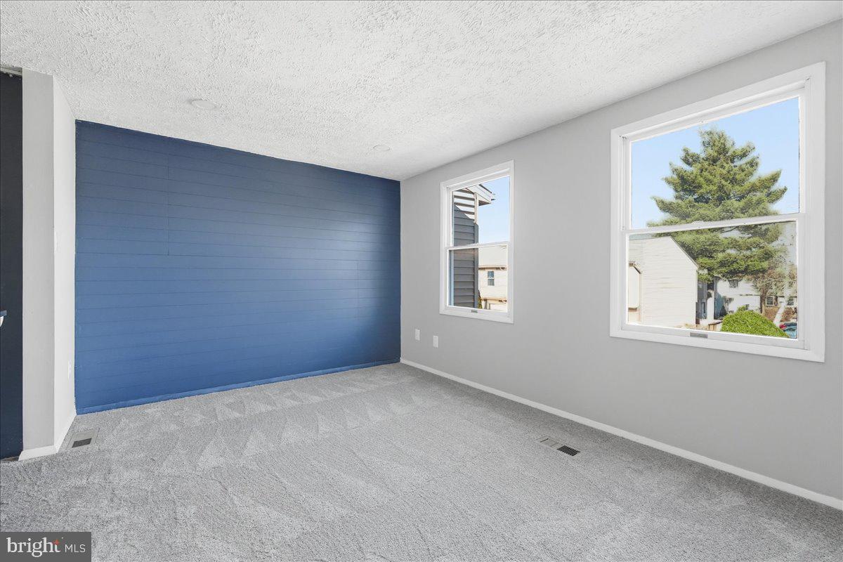 SUGARLAND RUN - Residential