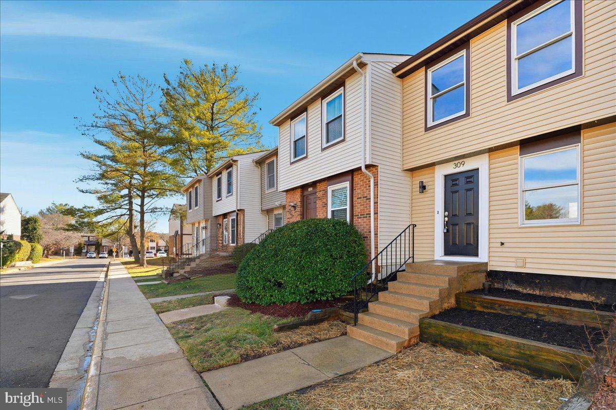 SUGARLAND RUN - Residential