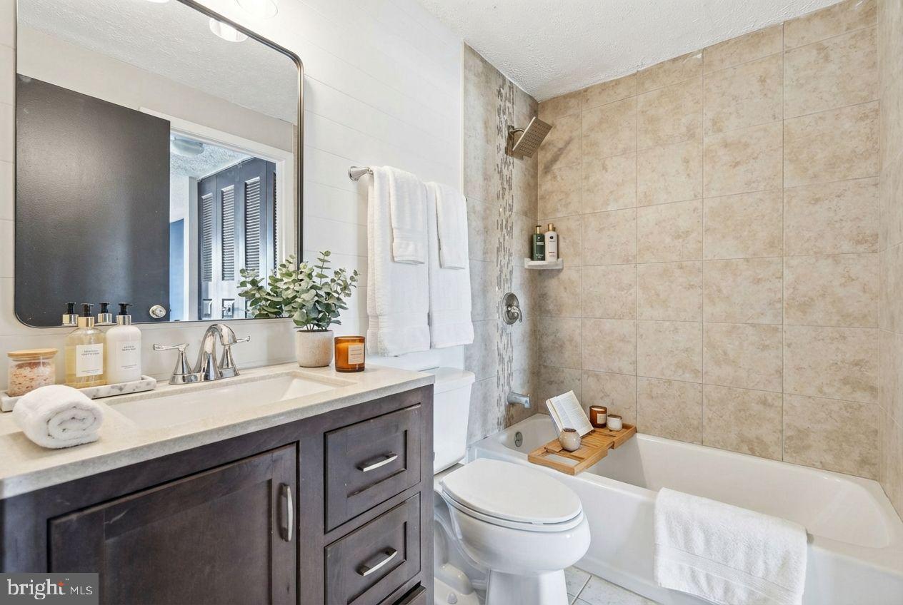 SUGARLAND RUN - Residential