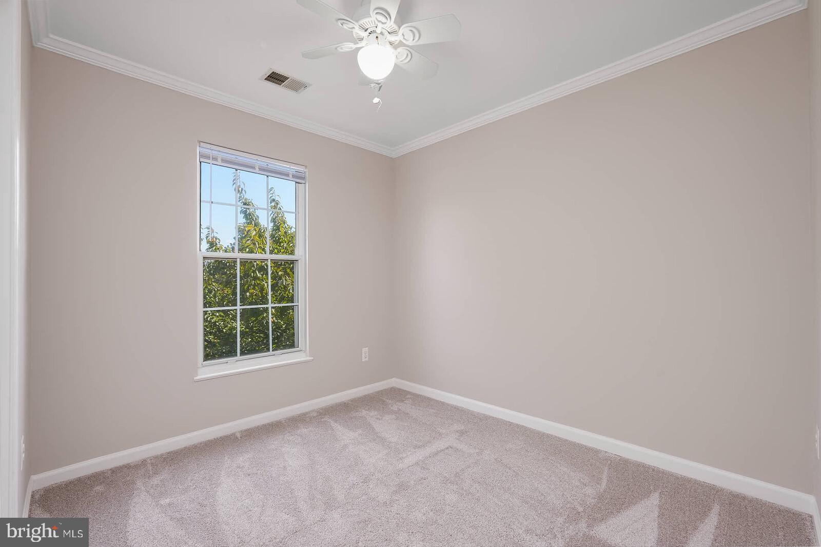 ASHBURN FARM - Residential