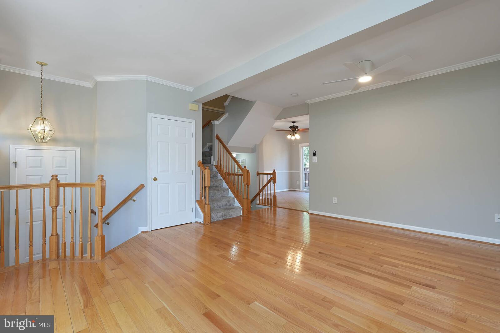 ASHBURN FARM - Residential