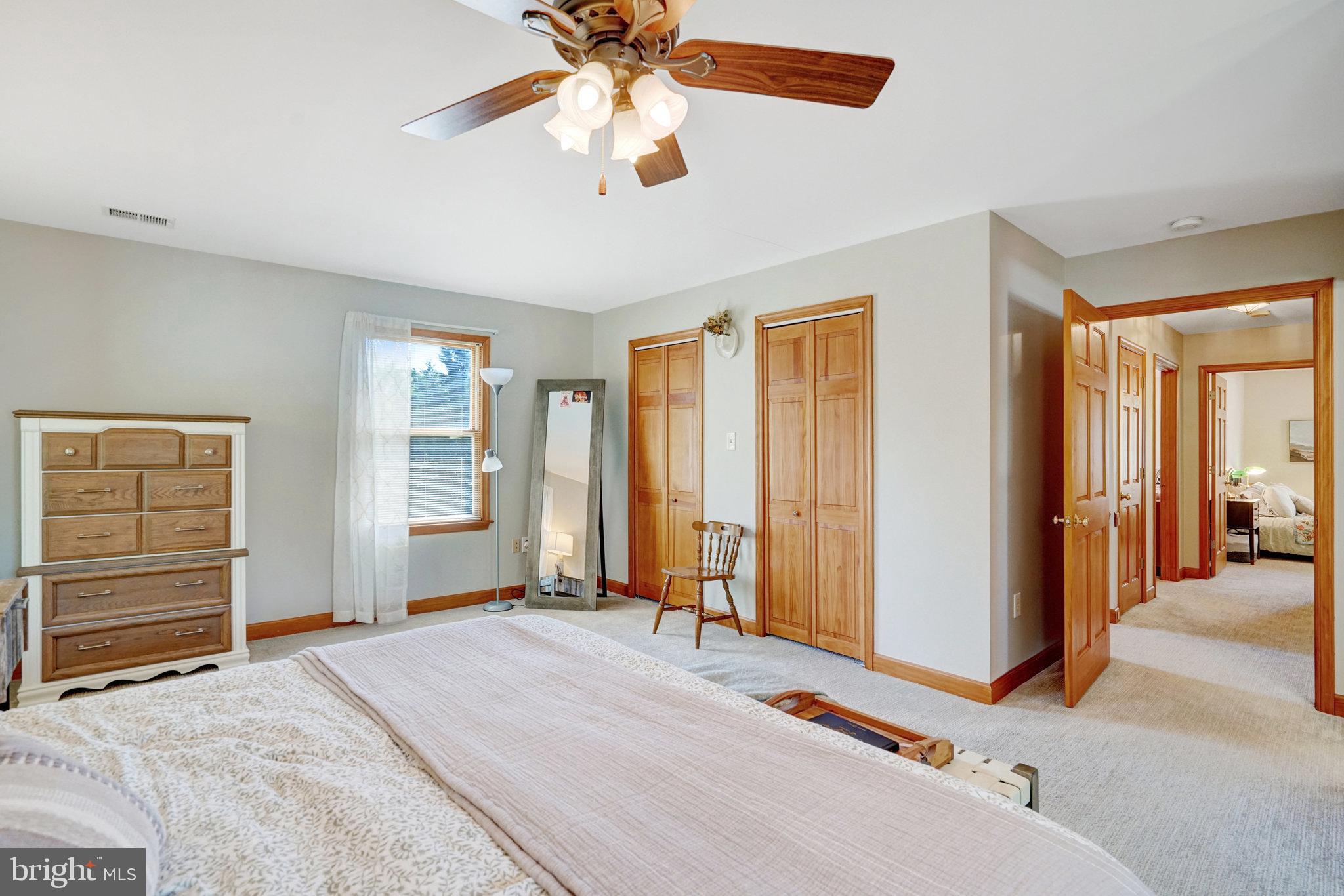 MOUNT VERNON MANOR - Residential