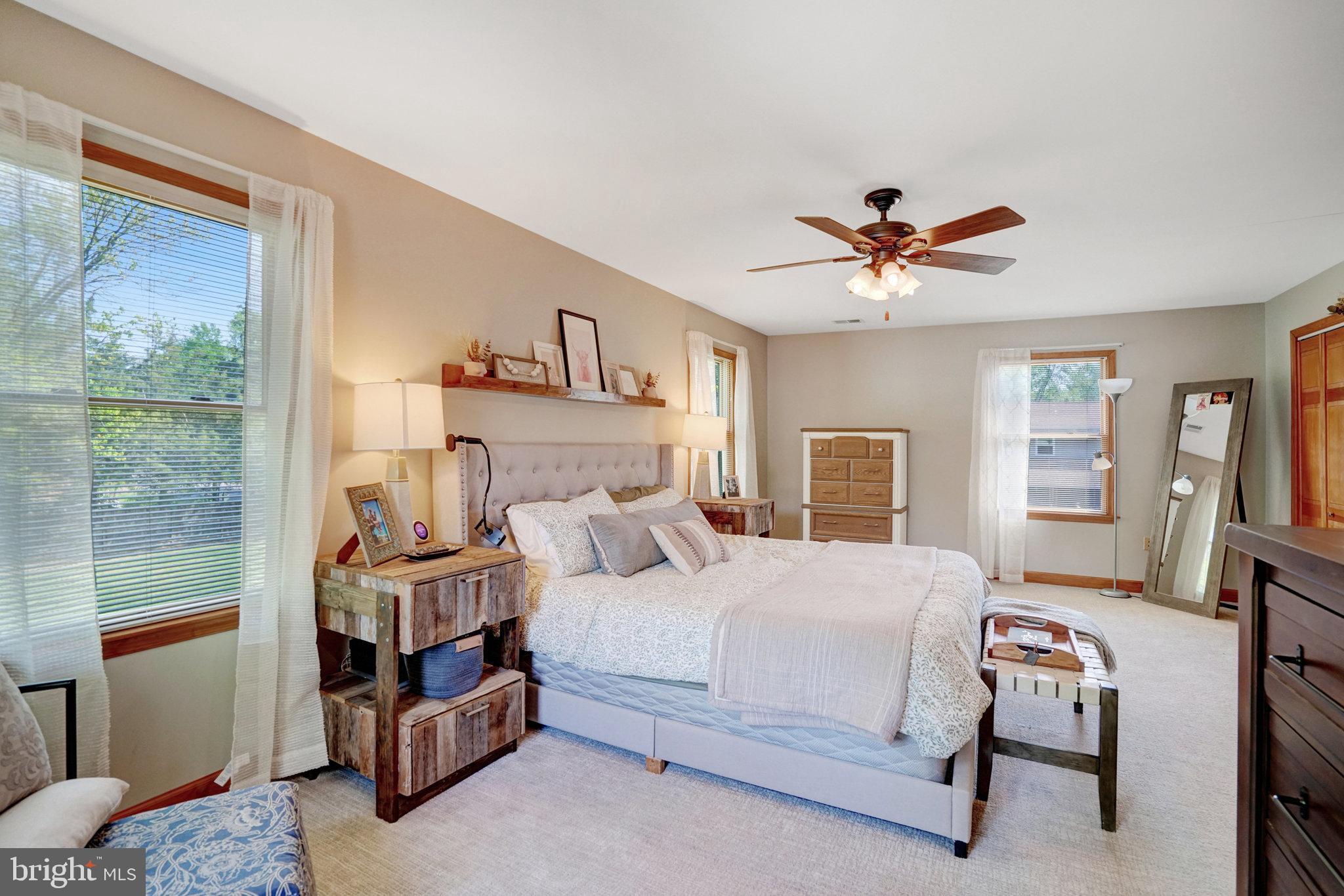 MOUNT VERNON MANOR - Residential