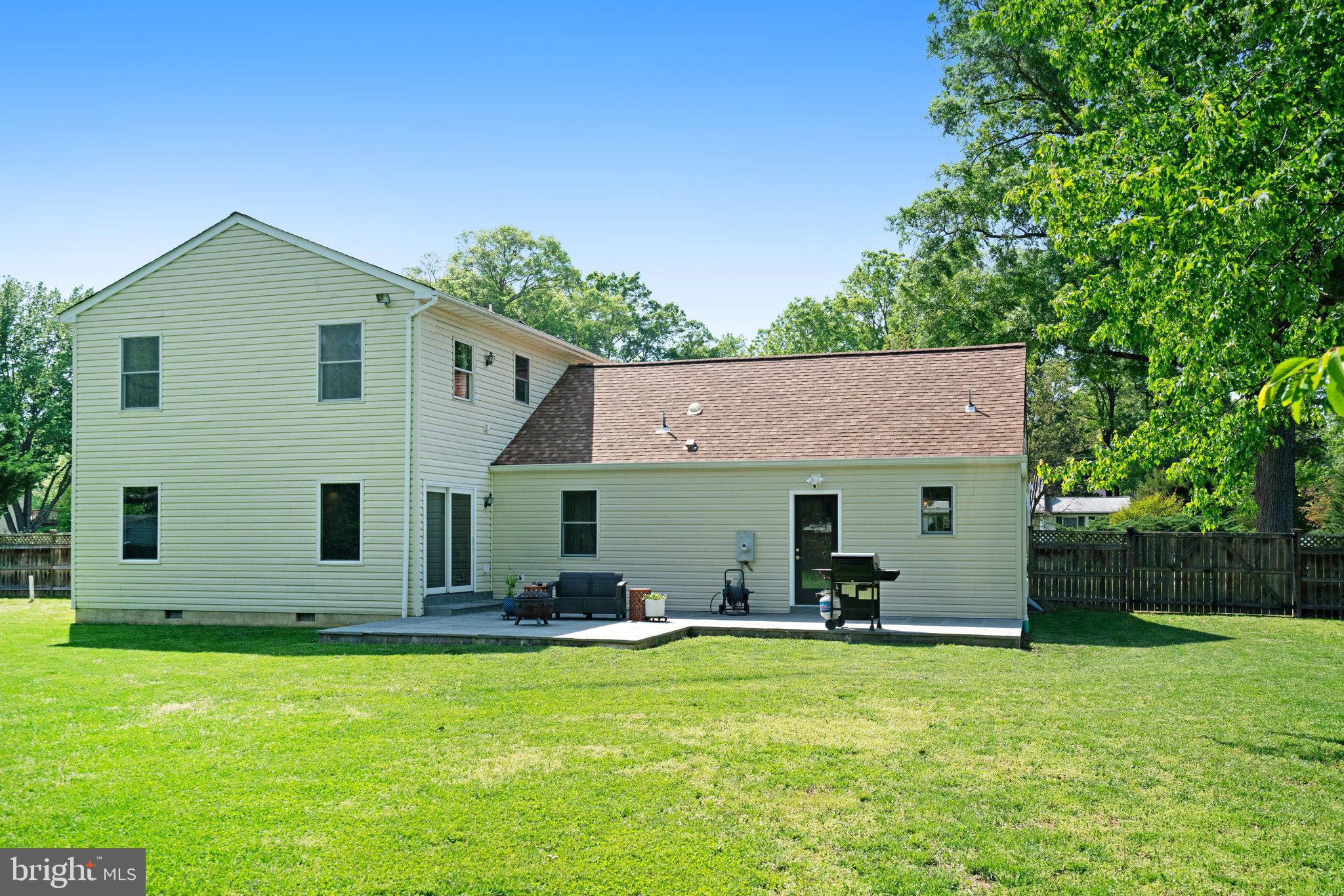 MOUNT VERNON MANOR - Residential