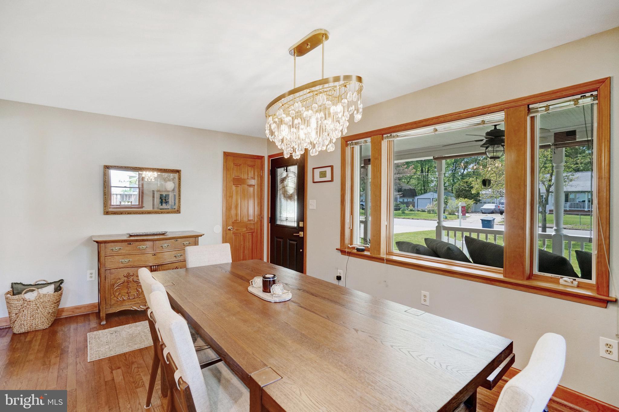 MOUNT VERNON MANOR - Residential